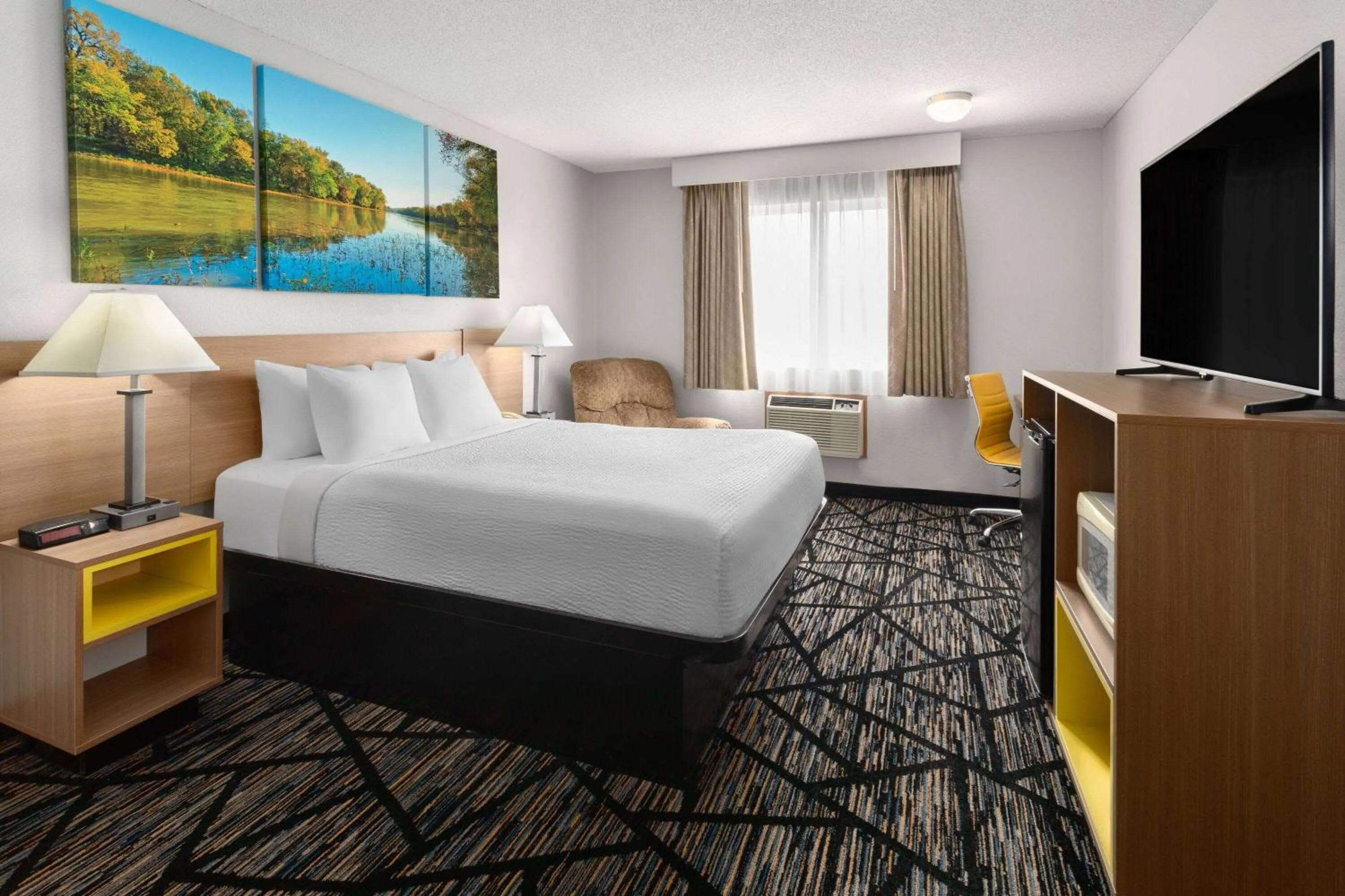 Photo of the whole room, Bed in Days Inn by Wyndham Ogallala