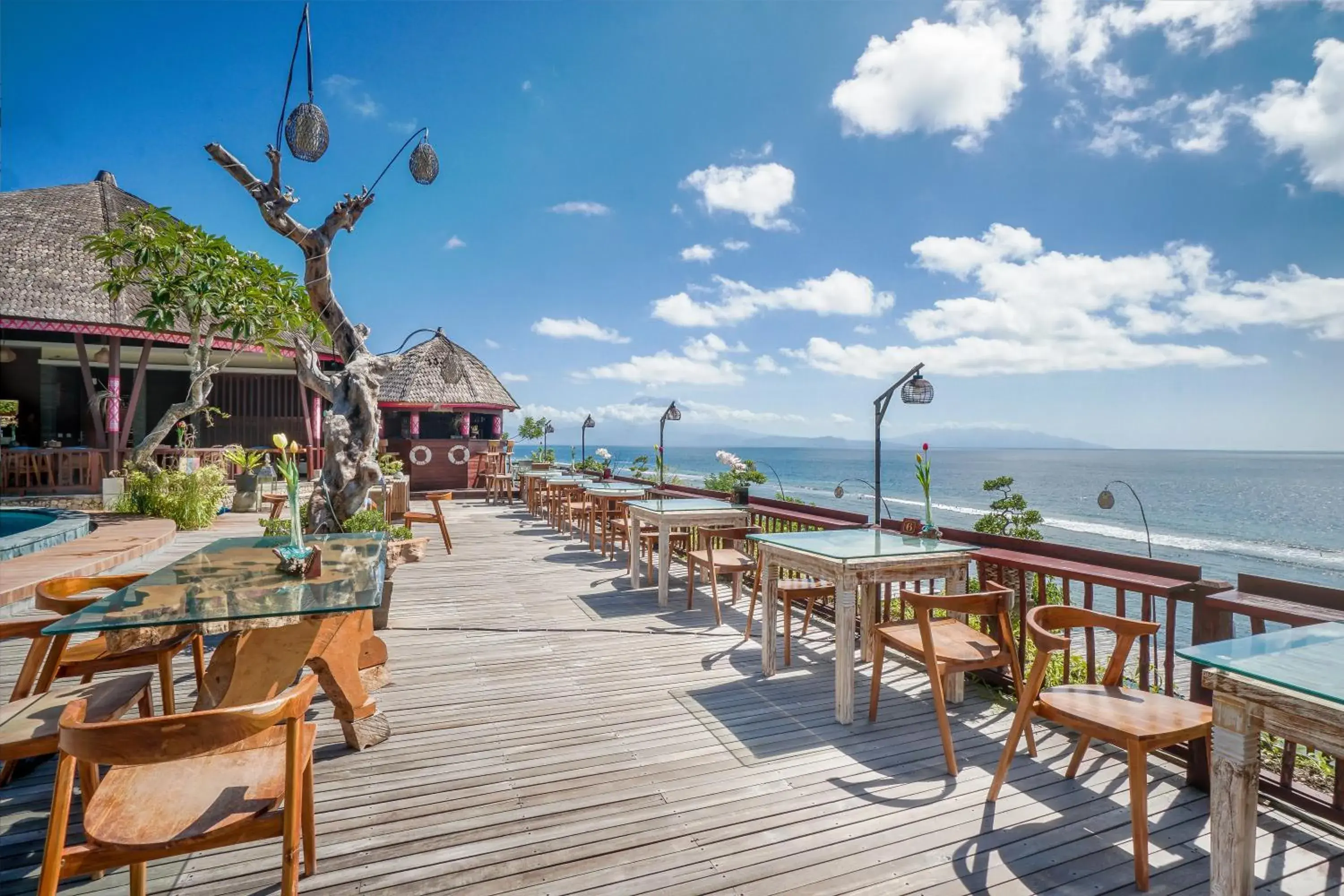 Restaurant/places to eat in Sea Terras Suite and Luxury Restaurant/places to eat in Sea Terras Suite and Luxury