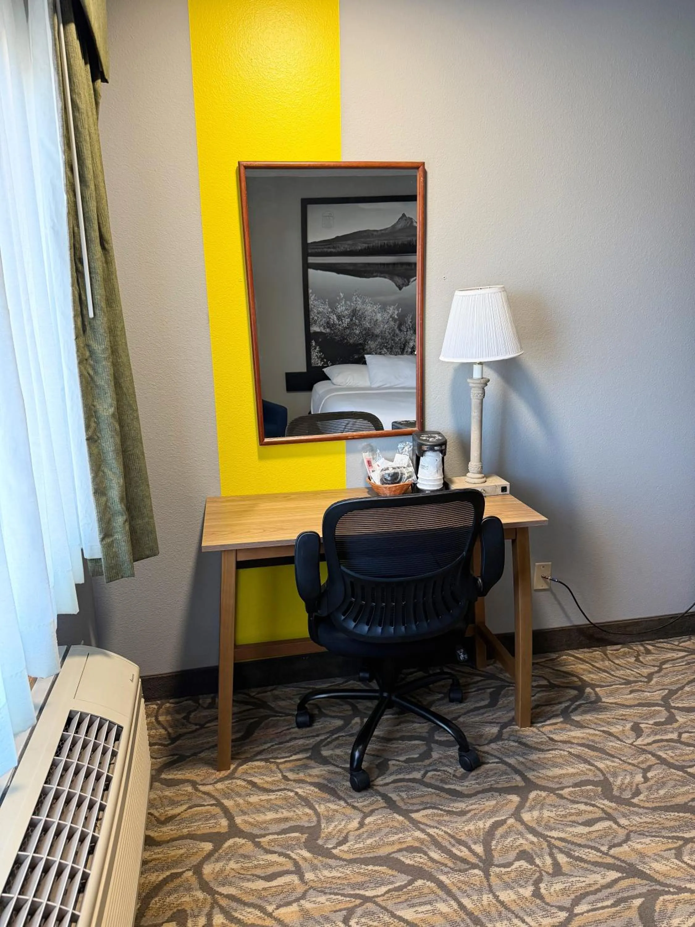 Super 8 by Wyndham Baker City