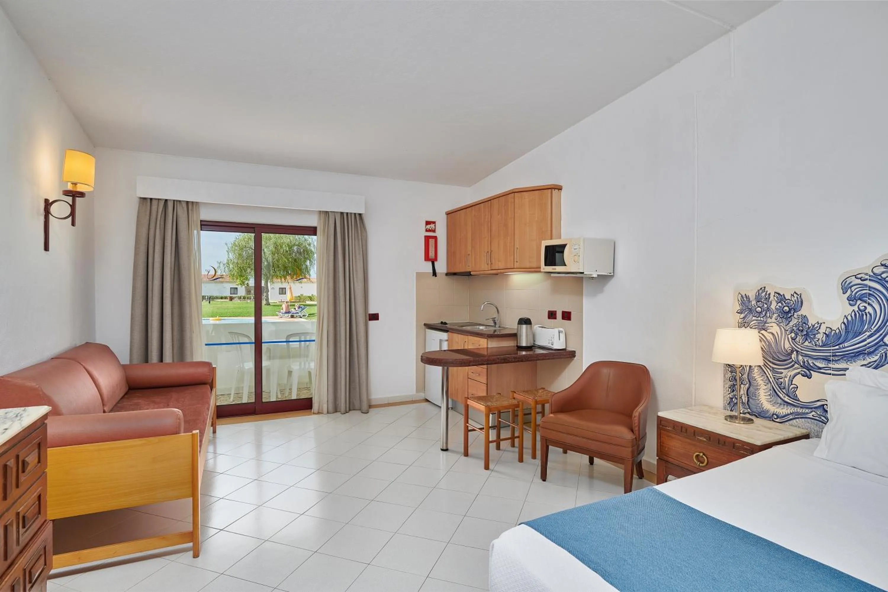 Kitchen or kitchenette in Hotel Apartamento Do Golfe