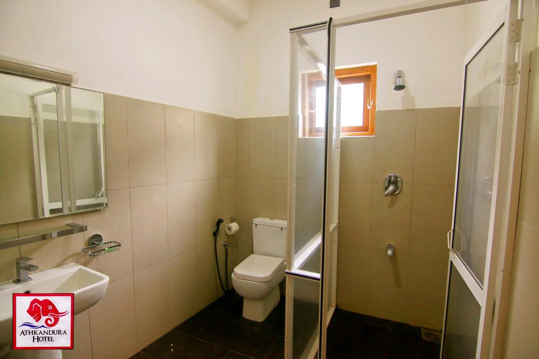 Shower in Athkandura Hotel