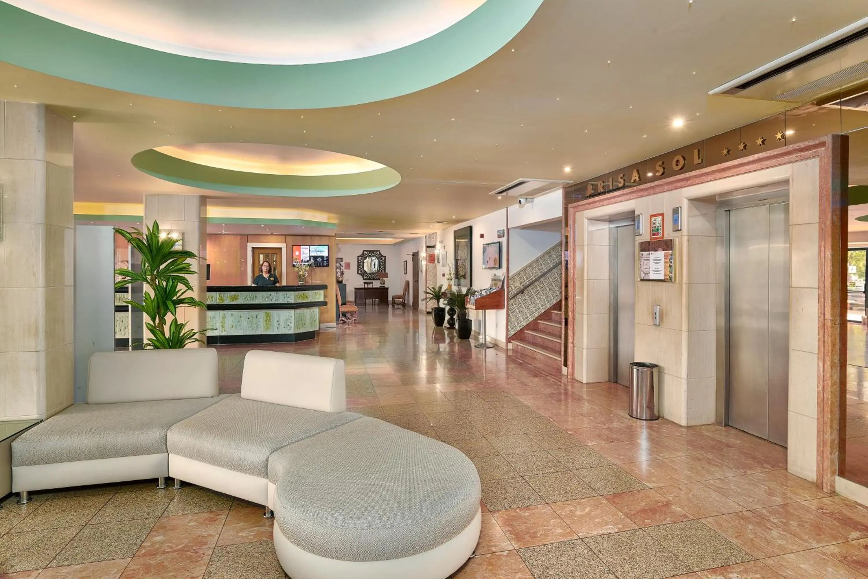 Property building in Hotel Apartamento Brisa Sol Property building in Hotel Apartamento Brisa Sol