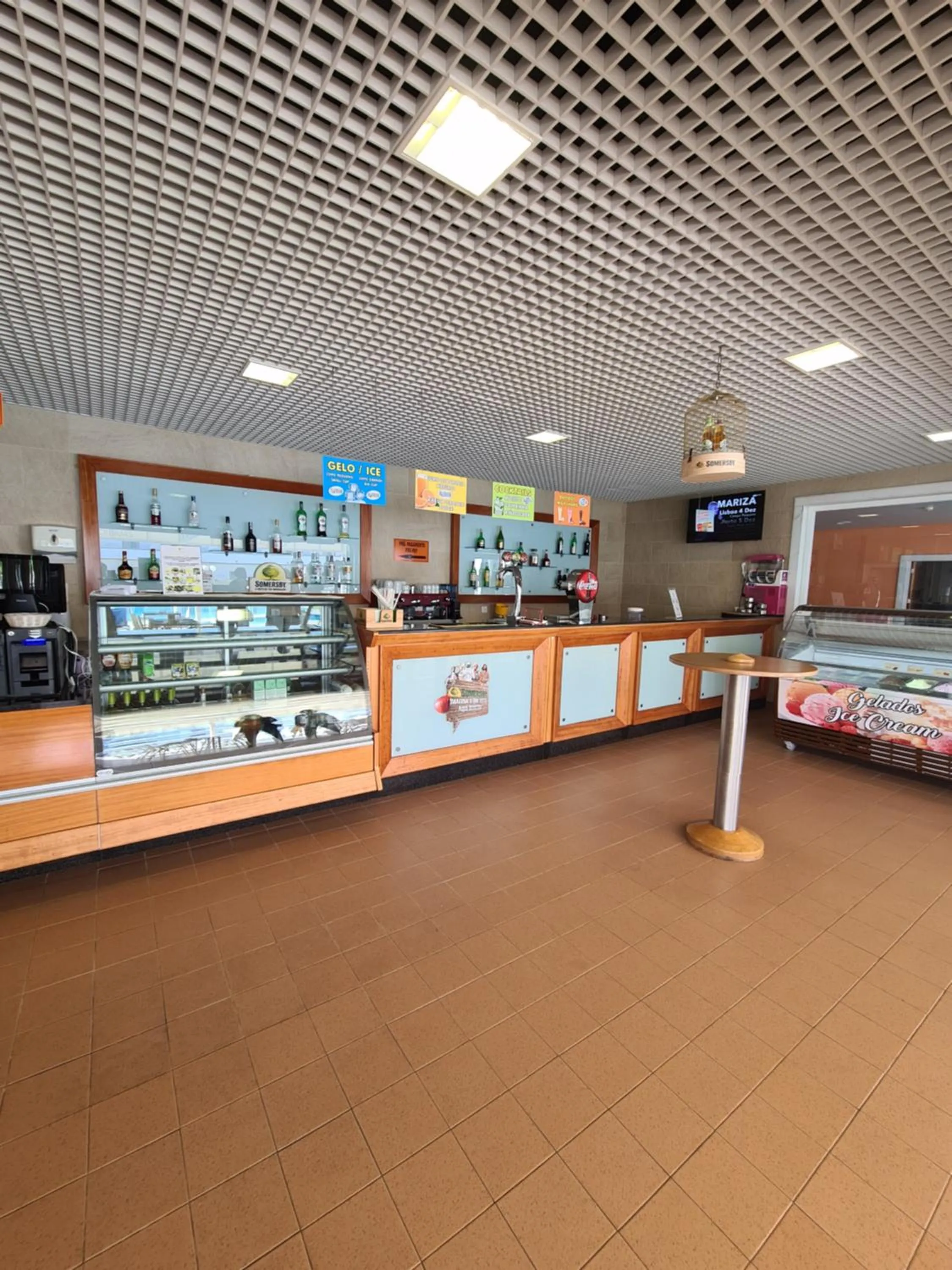 Food and drinks in Hotel Apartamento Brisa Sol