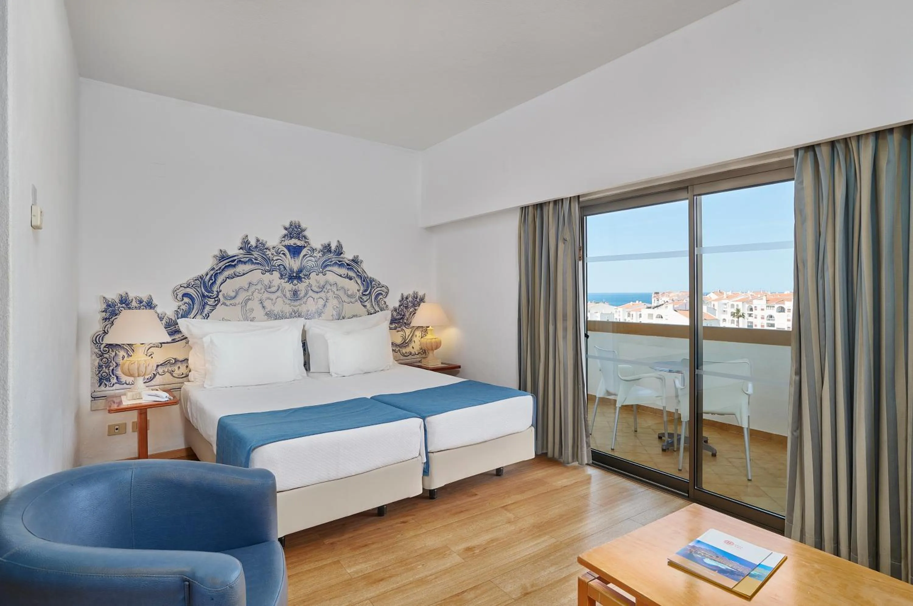 Bedroom, Bed in Hotel Apartamento Brisa Sol