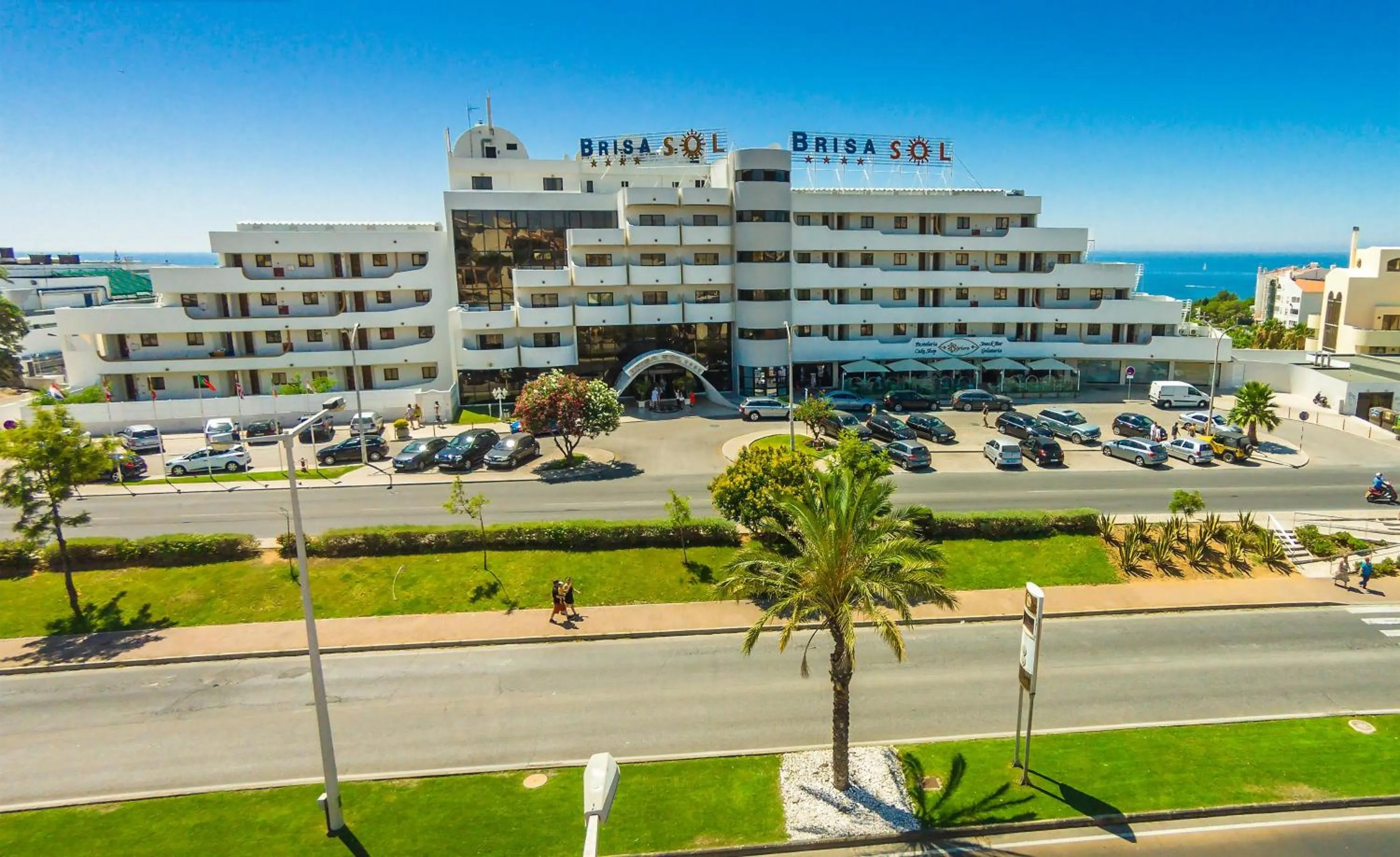 Property building in Hotel Apartamento Brisa Sol