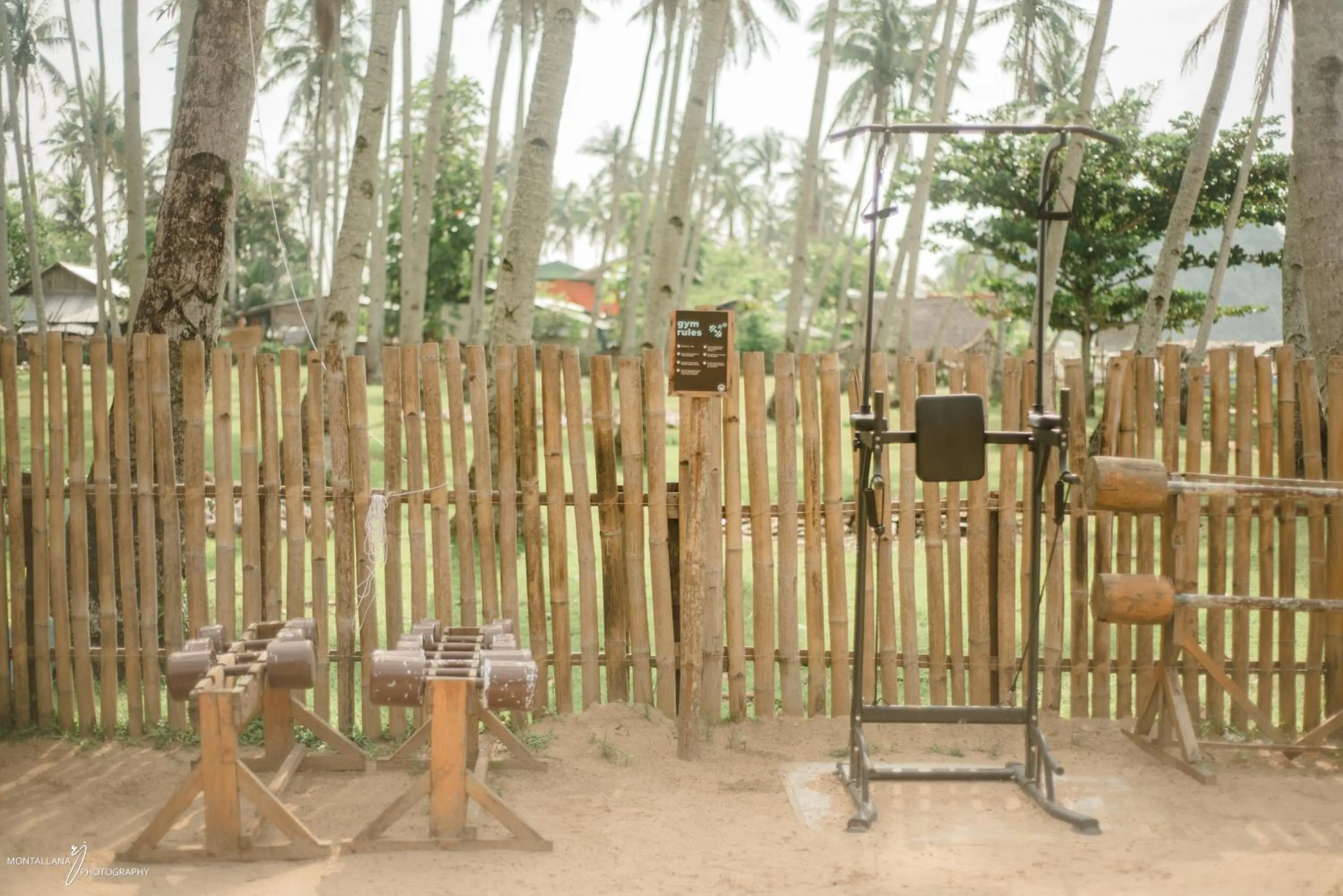 Fitness centre/facilities in Mad Monkey Hostel Nacpan Beach