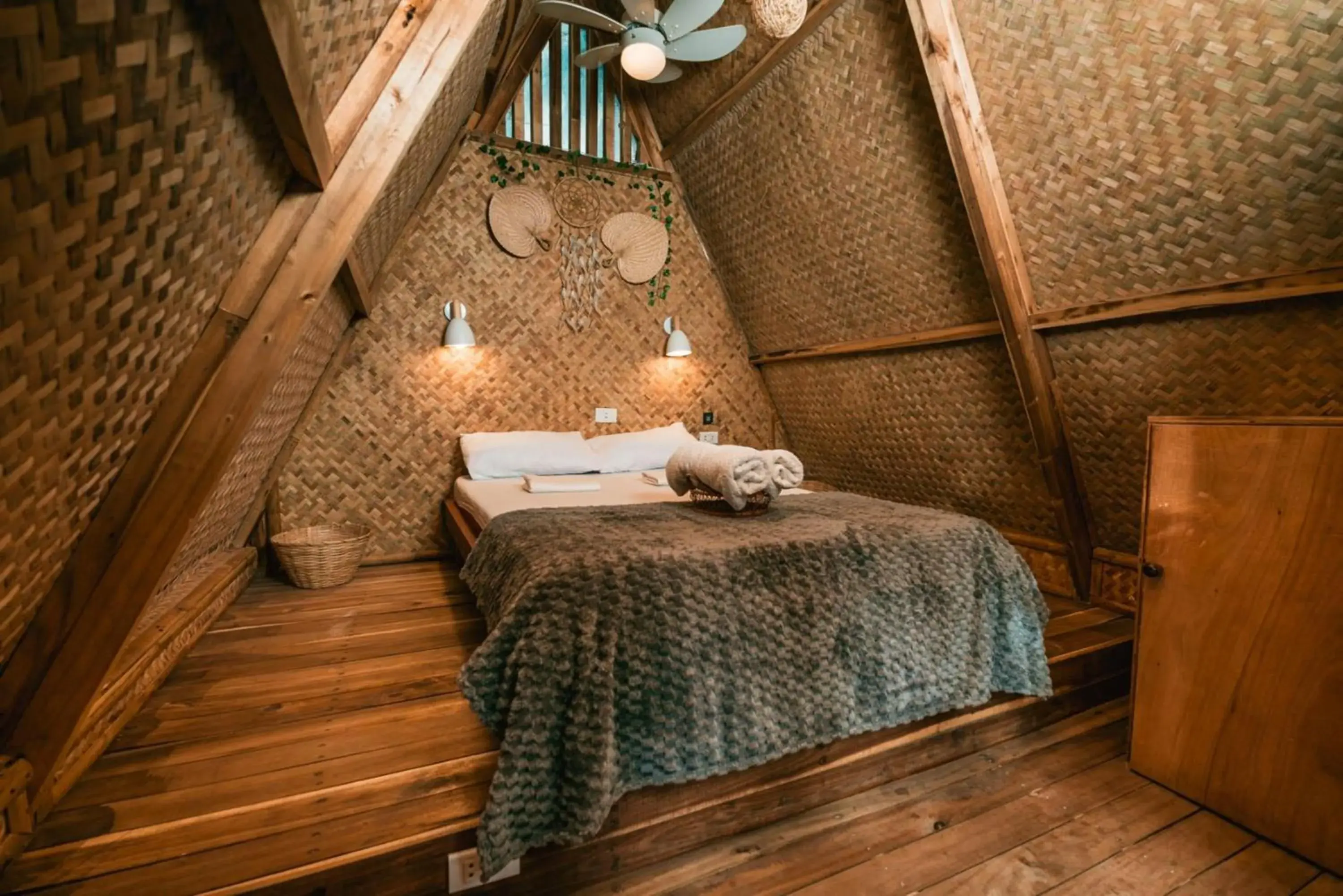 Double Room in Mad Monkey Hostel Nacpan Beach Double Room in Mad Monkey Hostel Nacpan Beach