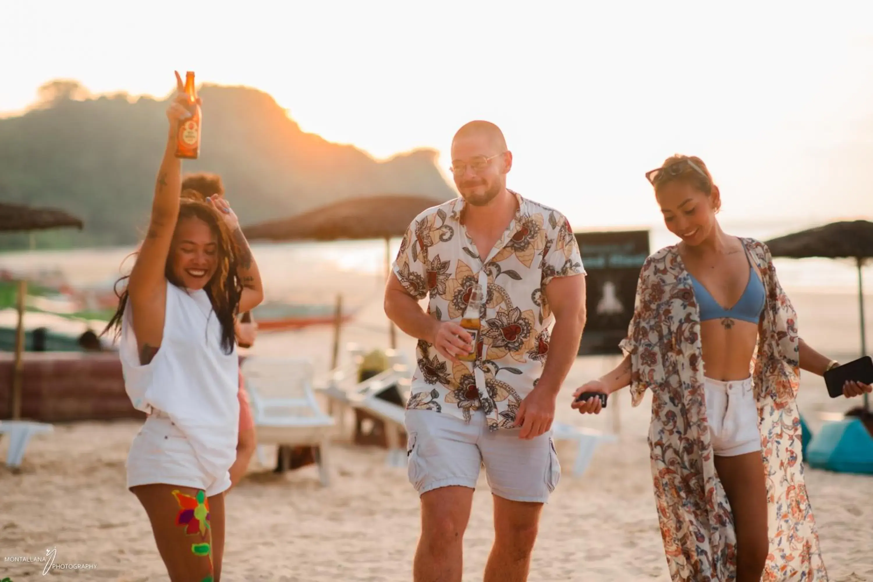 Swimming pool in Mad Monkey Hostel Nacpan Beach Swimming pool in Mad Monkey Hostel Nacpan Beach