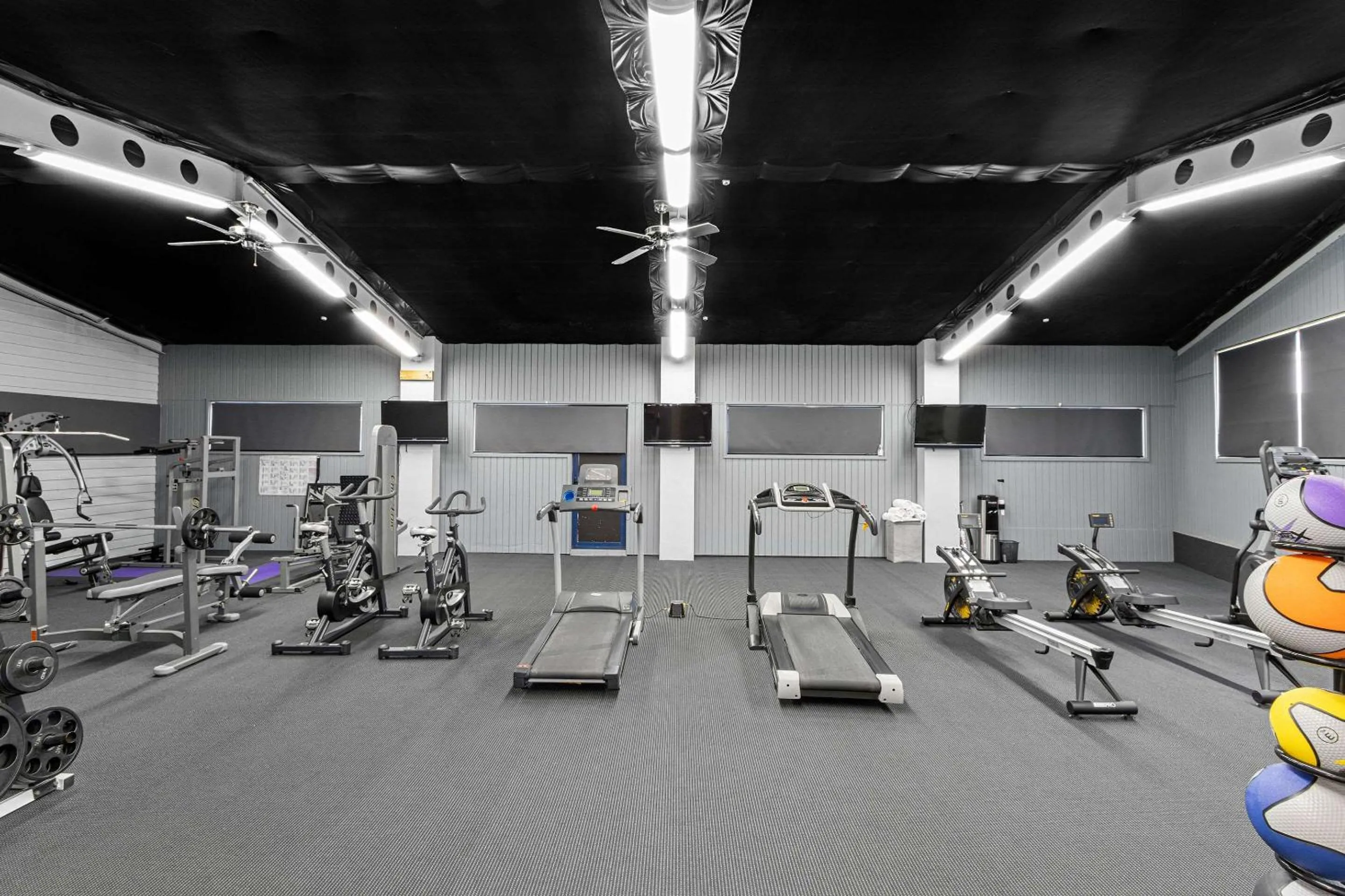 Fitness centre/facilities in Comfort Hotel Benvenue