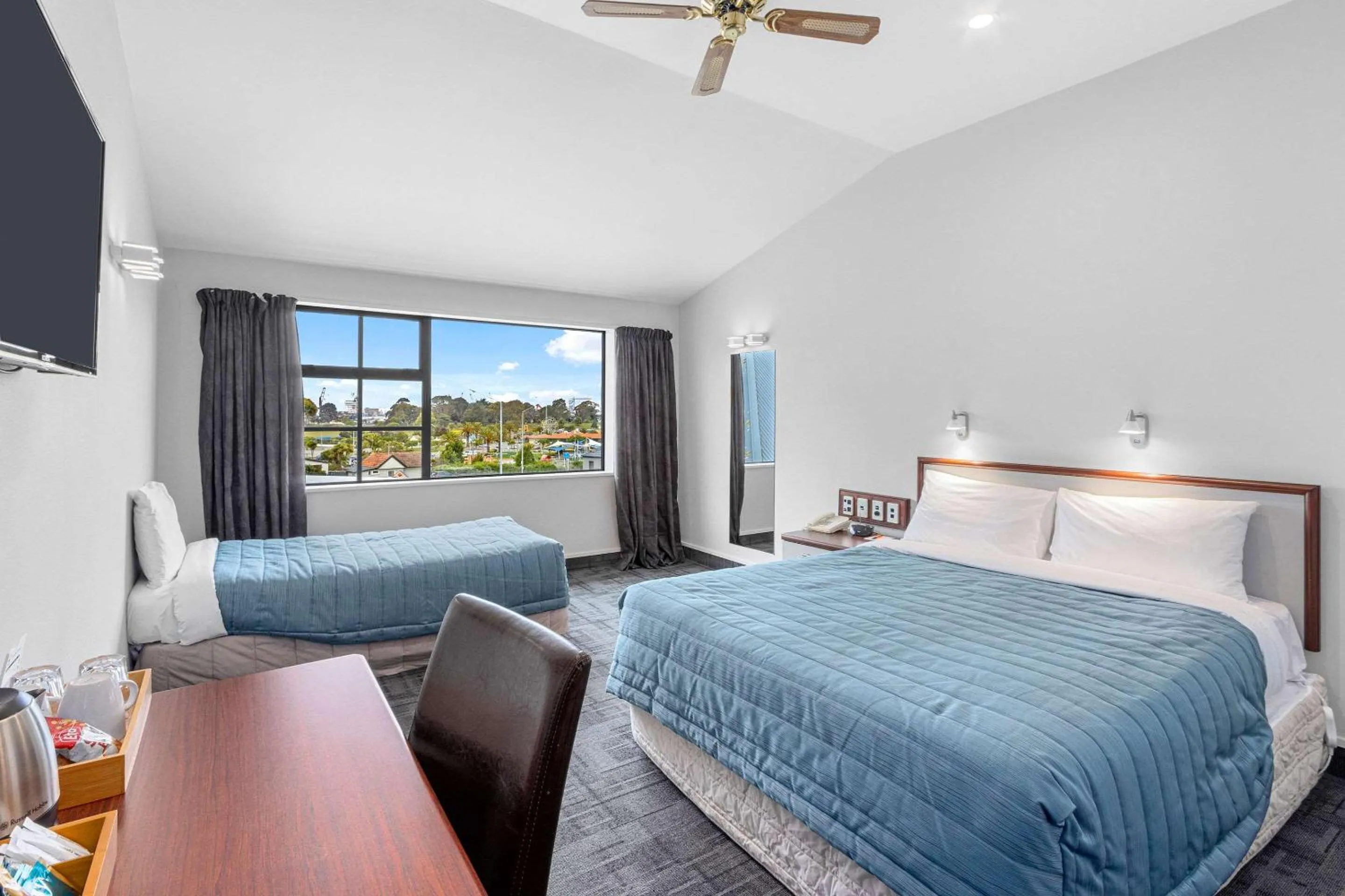 Bedroom, Bed in Comfort Hotel Benvenue