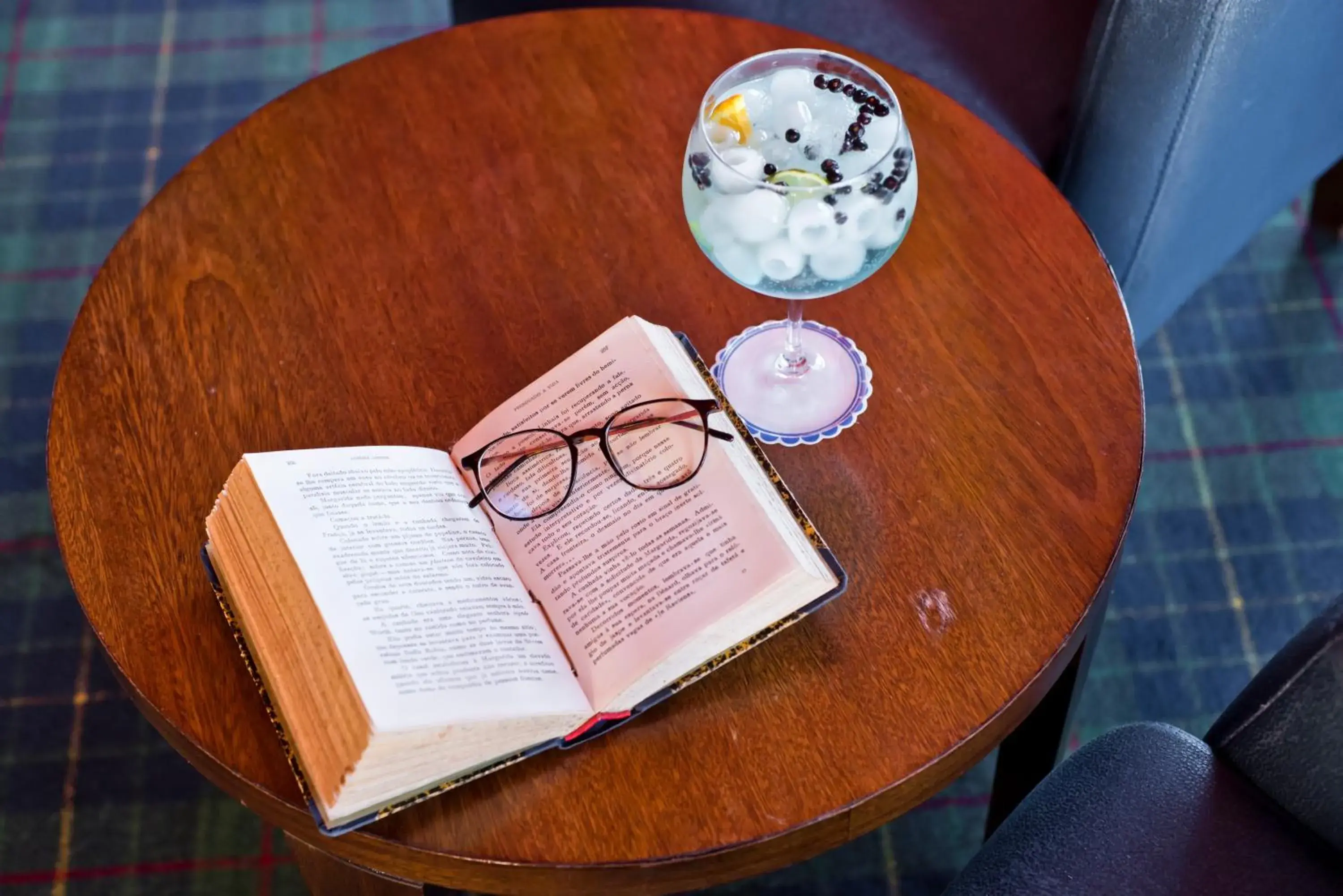 Lounge or bar in Golden Tulip Caramulo Lounge or bar in Golden Tulip Caramulo