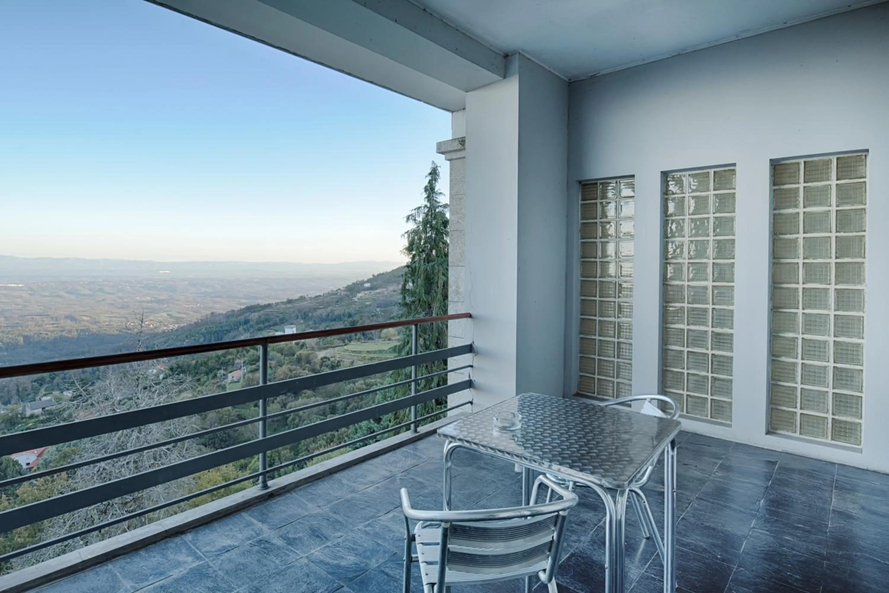 Golden Tulip Caramulo