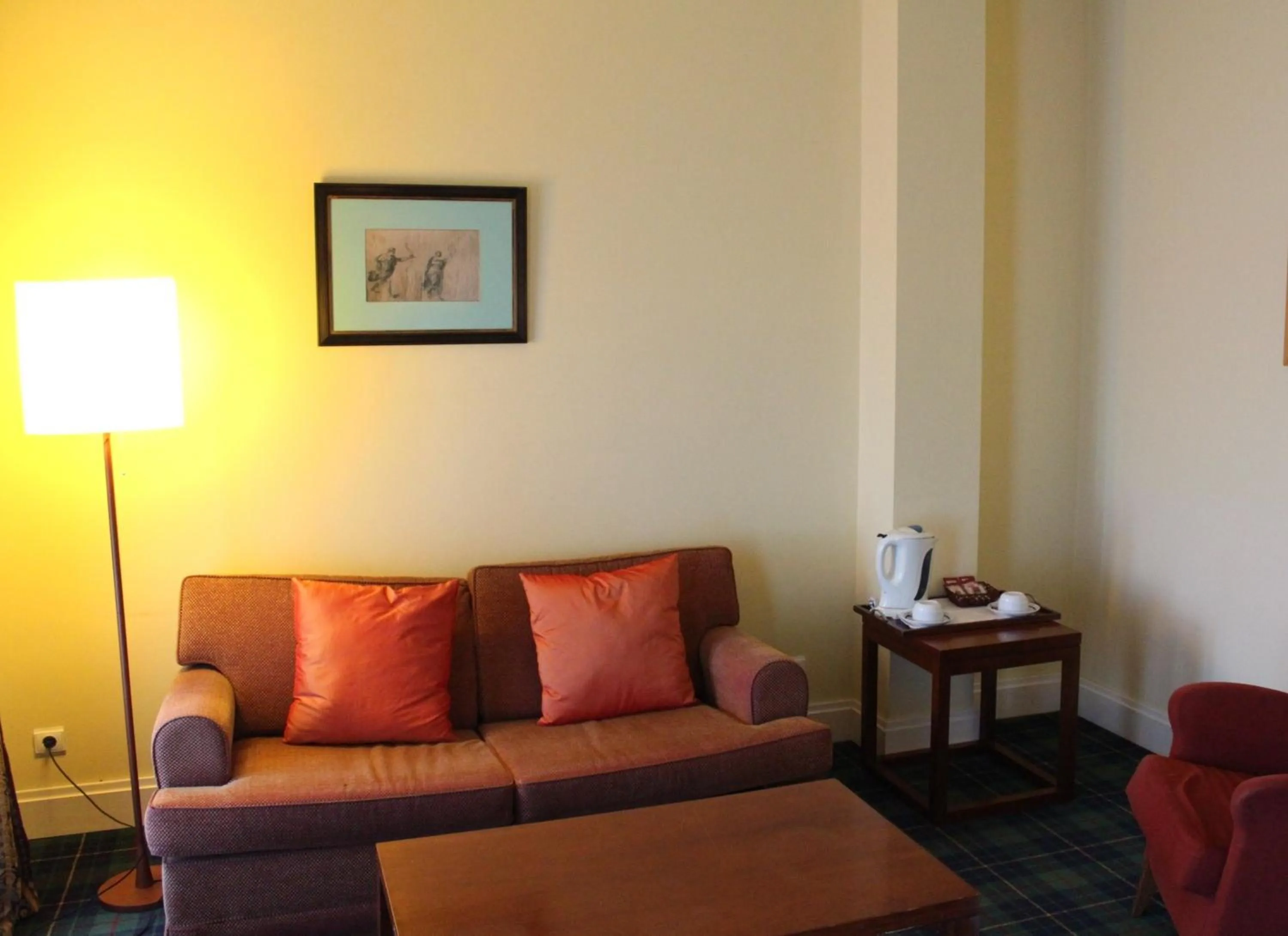 Photo of the whole room in Golden Tulip Caramulo