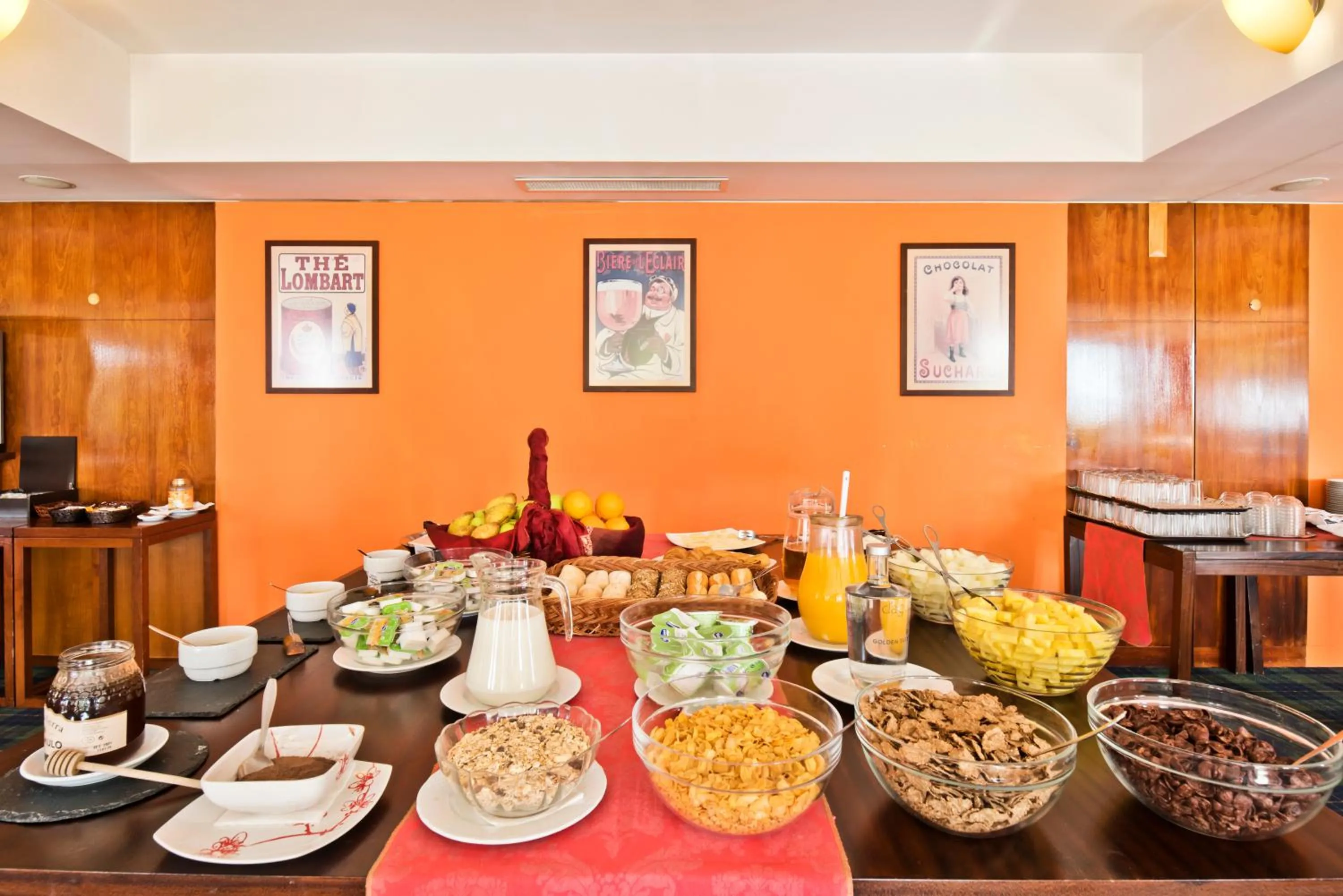 Breakfast in Golden Tulip Caramulo