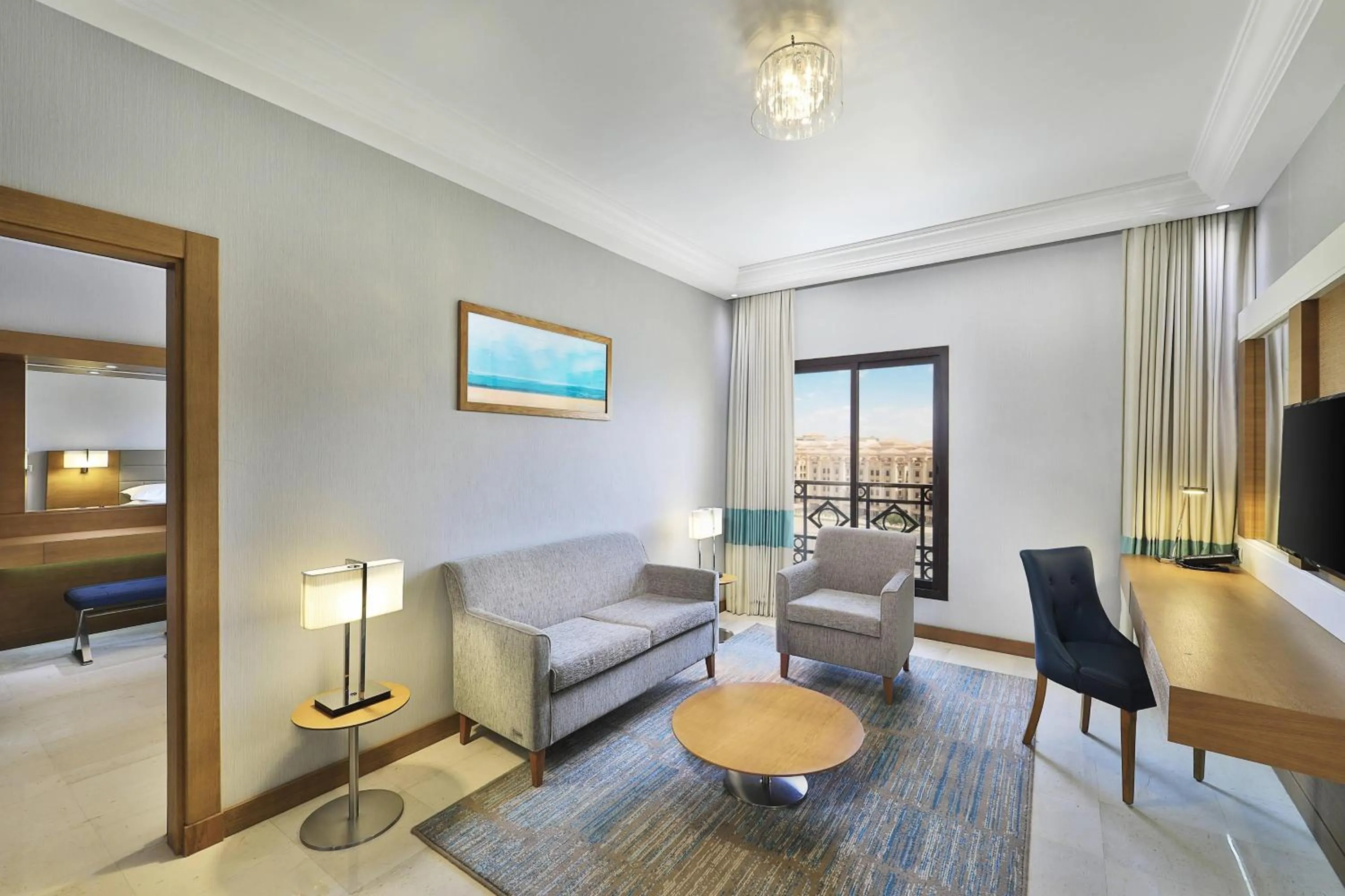 Living room in Four Points by Sheraton Makkah Al Naseem