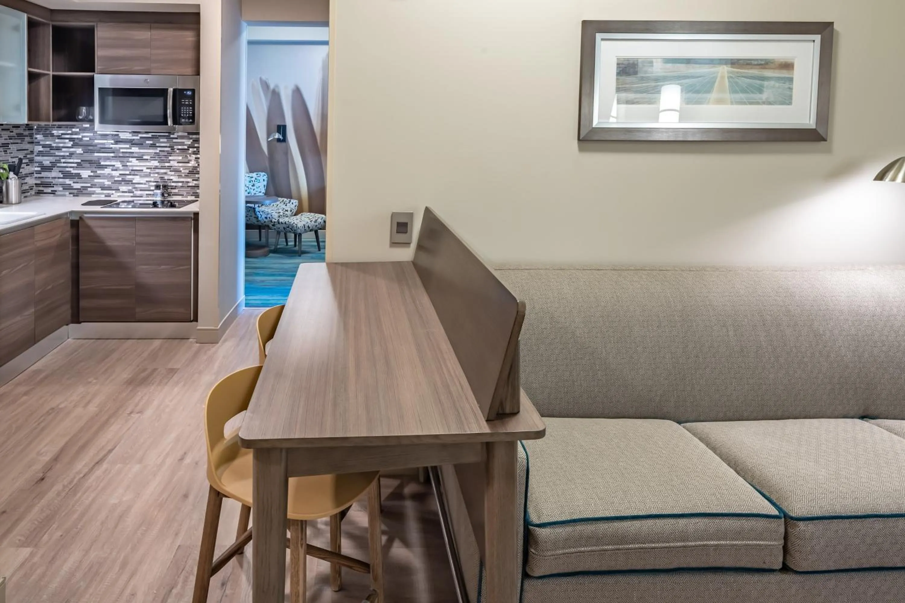 Photo of the whole room in Element Dallas Downtown East