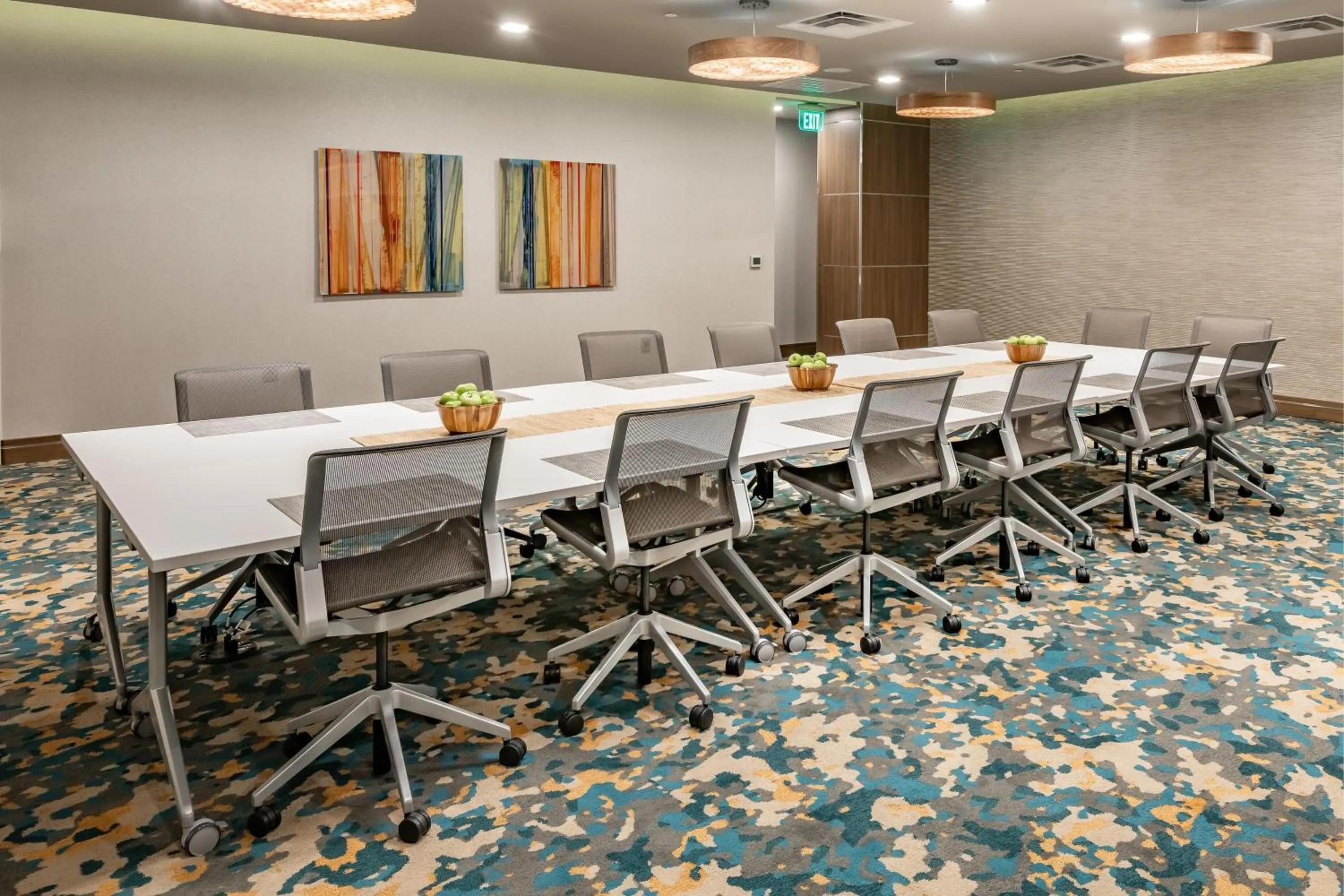 Meeting/conference room in Element Dallas Downtown East