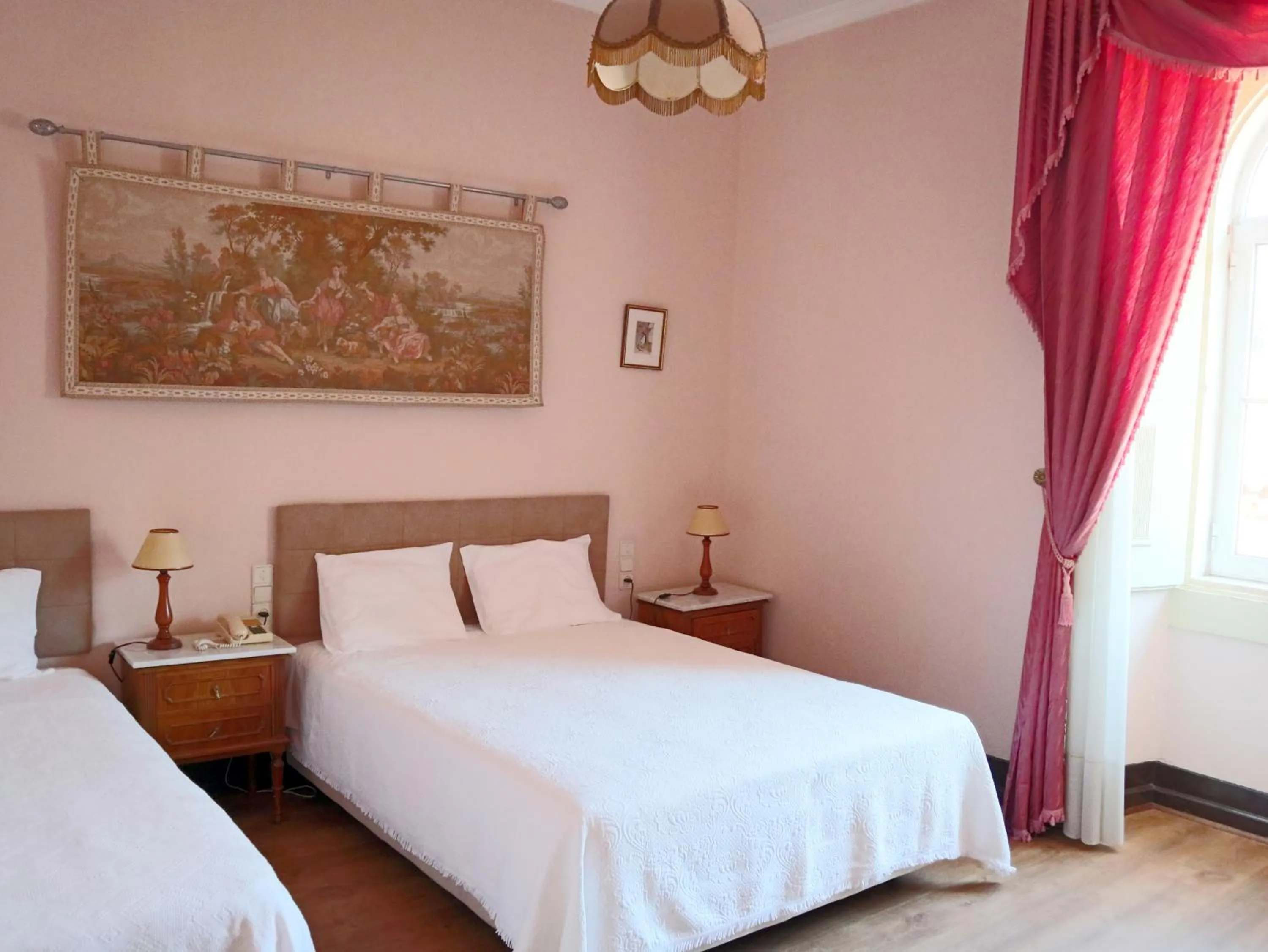 Bed in Alegre - Bussaco Boutique Hotel