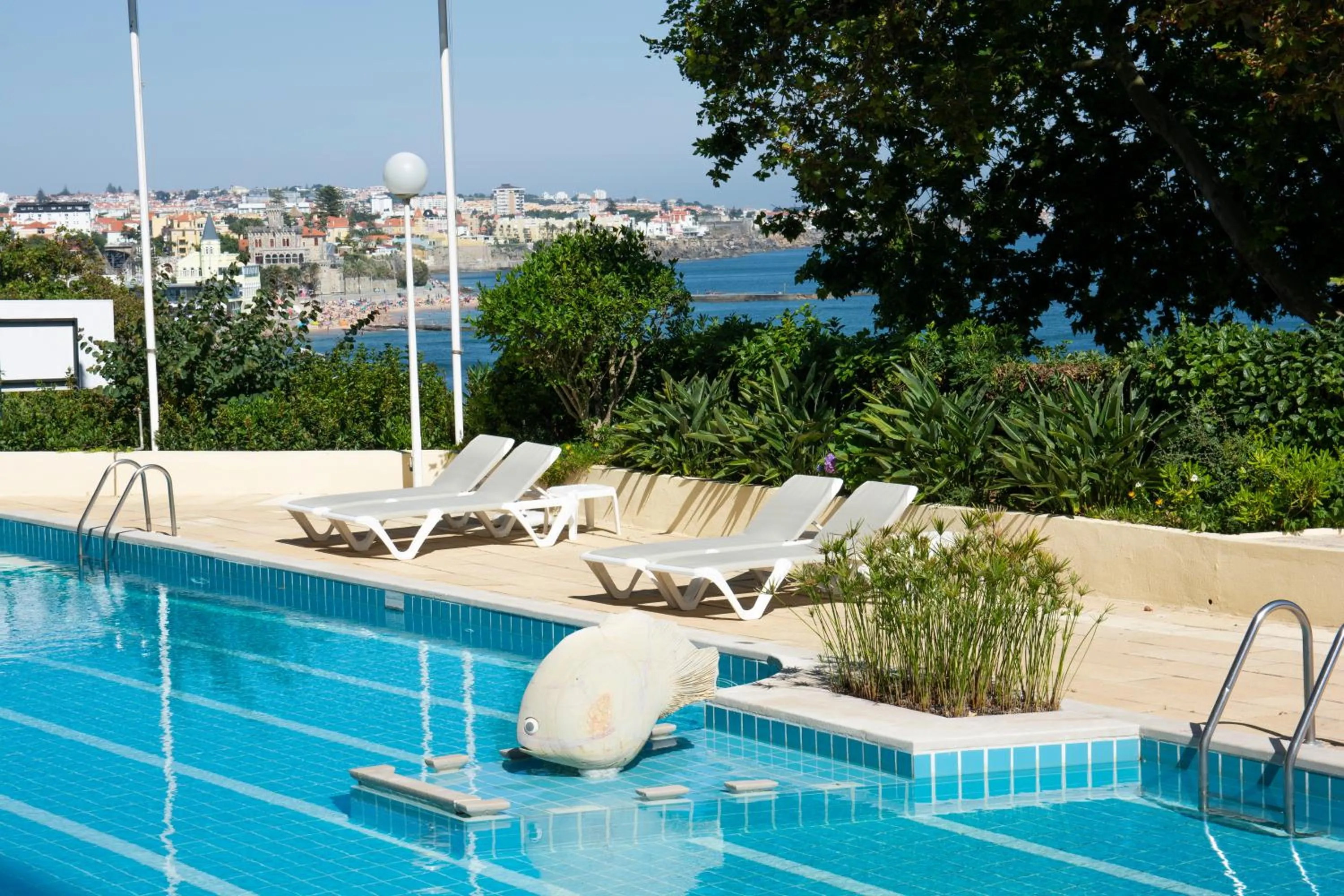Sea view, Swimming Pool in Hotel Estoril Eden