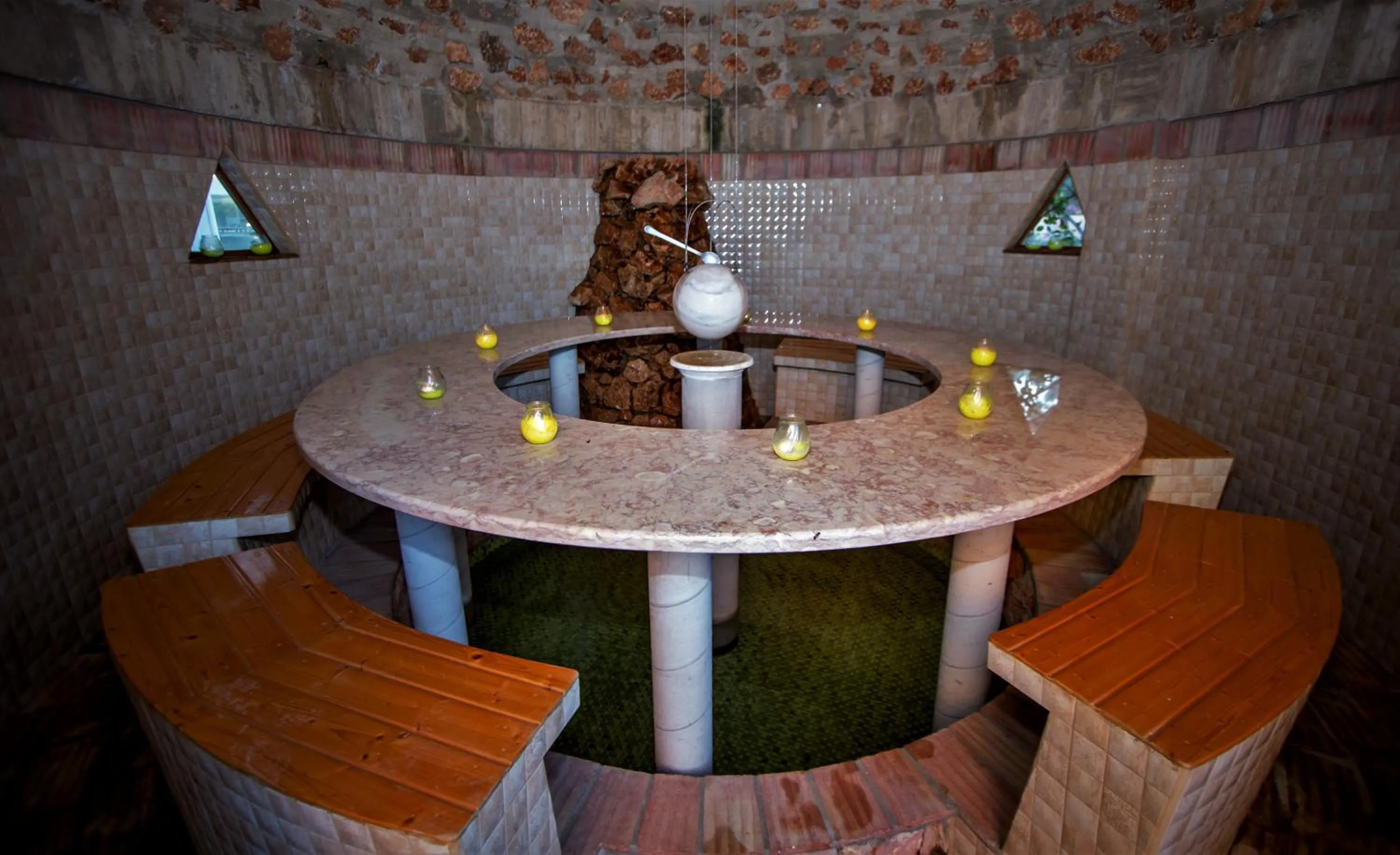 Nightclub / DJ in Hotel Maritur - Adults Only