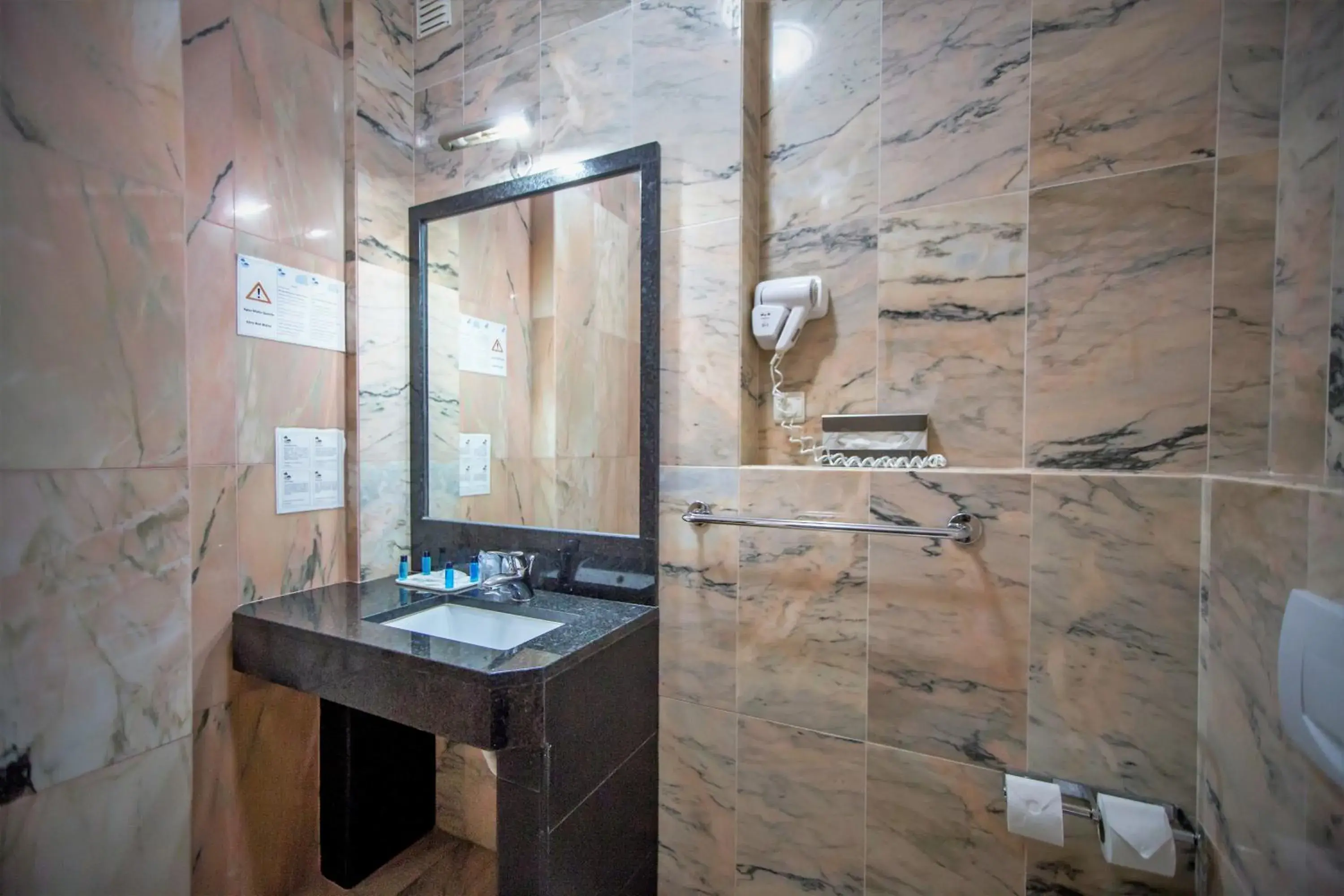 Double or Twin Room with Extra Bed and Side Sea View in Hotel Maritur - Adults Only Double or Twin Room with Extra Bed and Side Sea View in Hotel Maritur - Adults Only