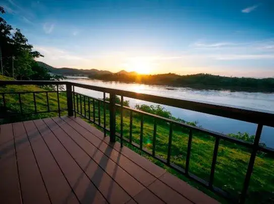Property building in Chiang Klong Riverside Resort Property building in Chiang Klong Riverside Resort
