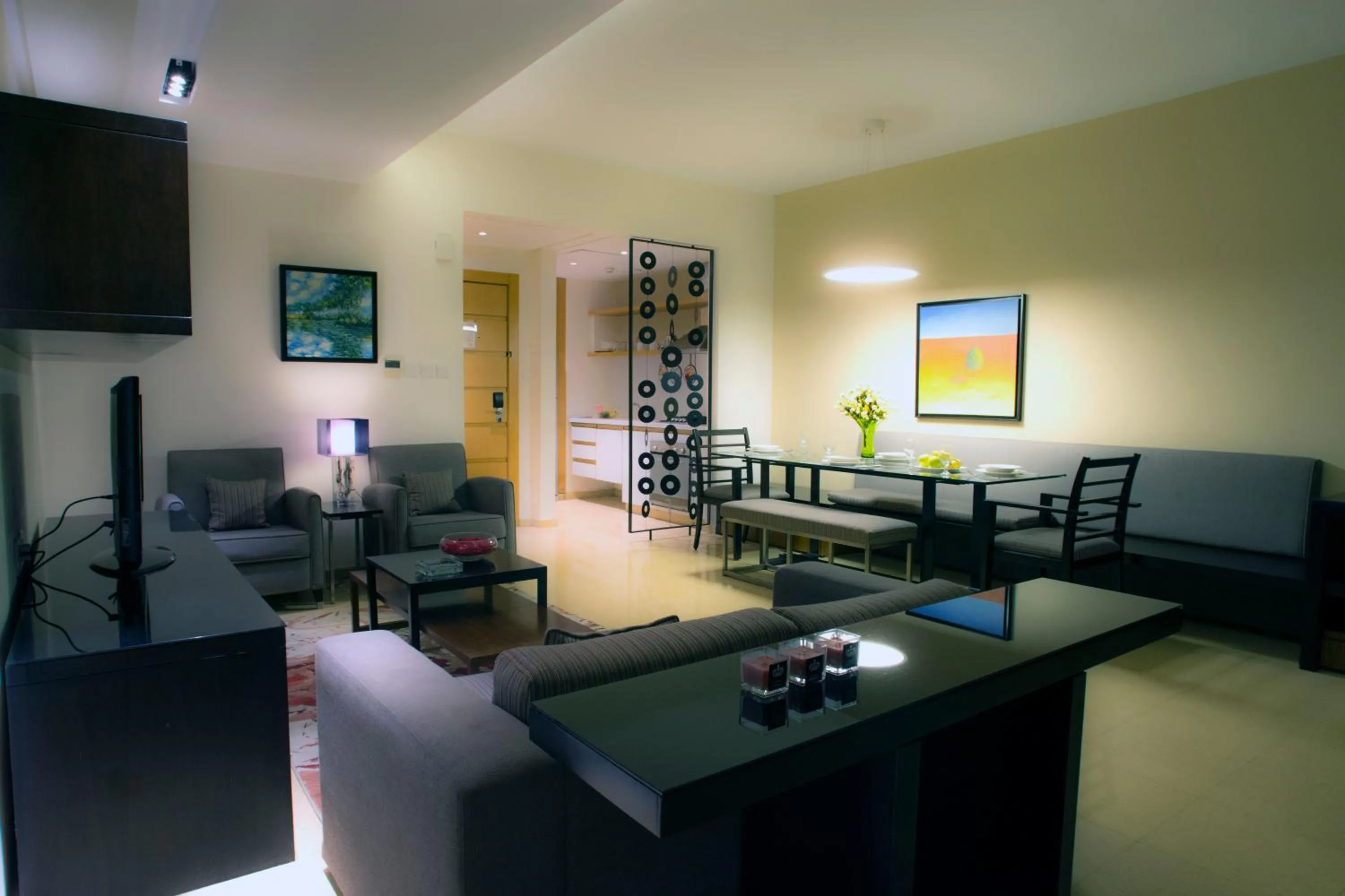 Burda 41 Hotel & Suites