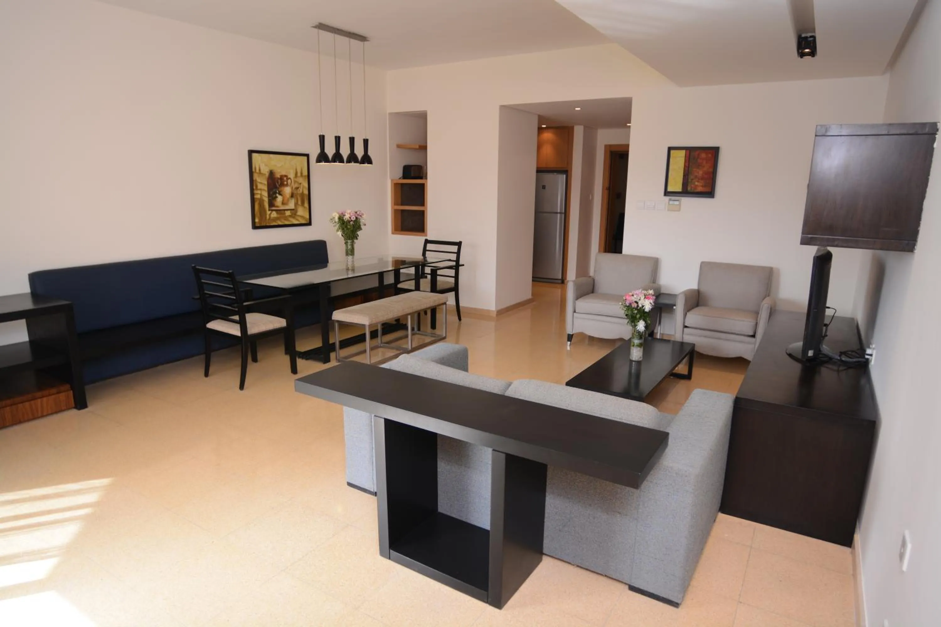 Burda 41 Hotel & Suites