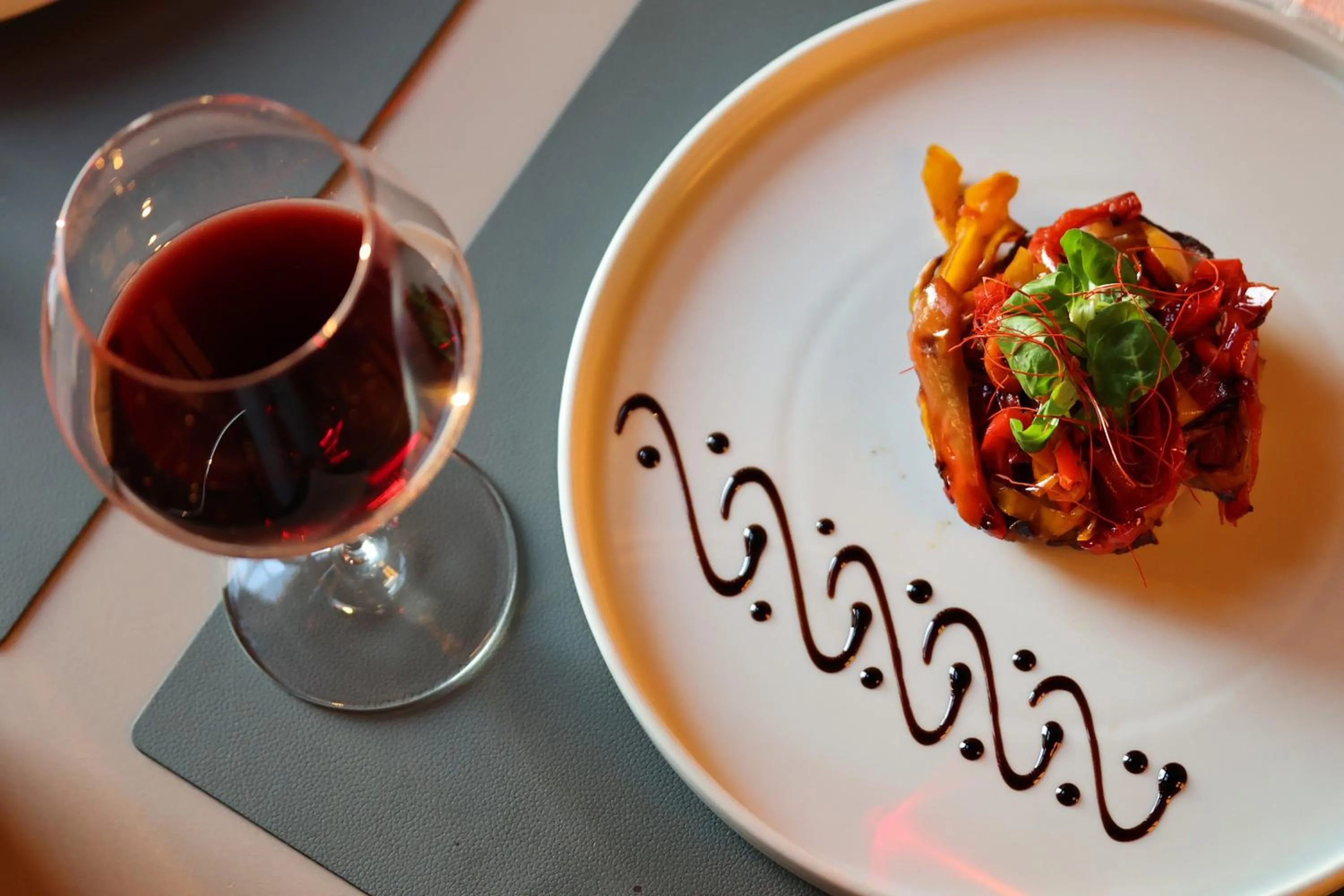 Food and drinks in Ca' Bianca Tuscany Relais