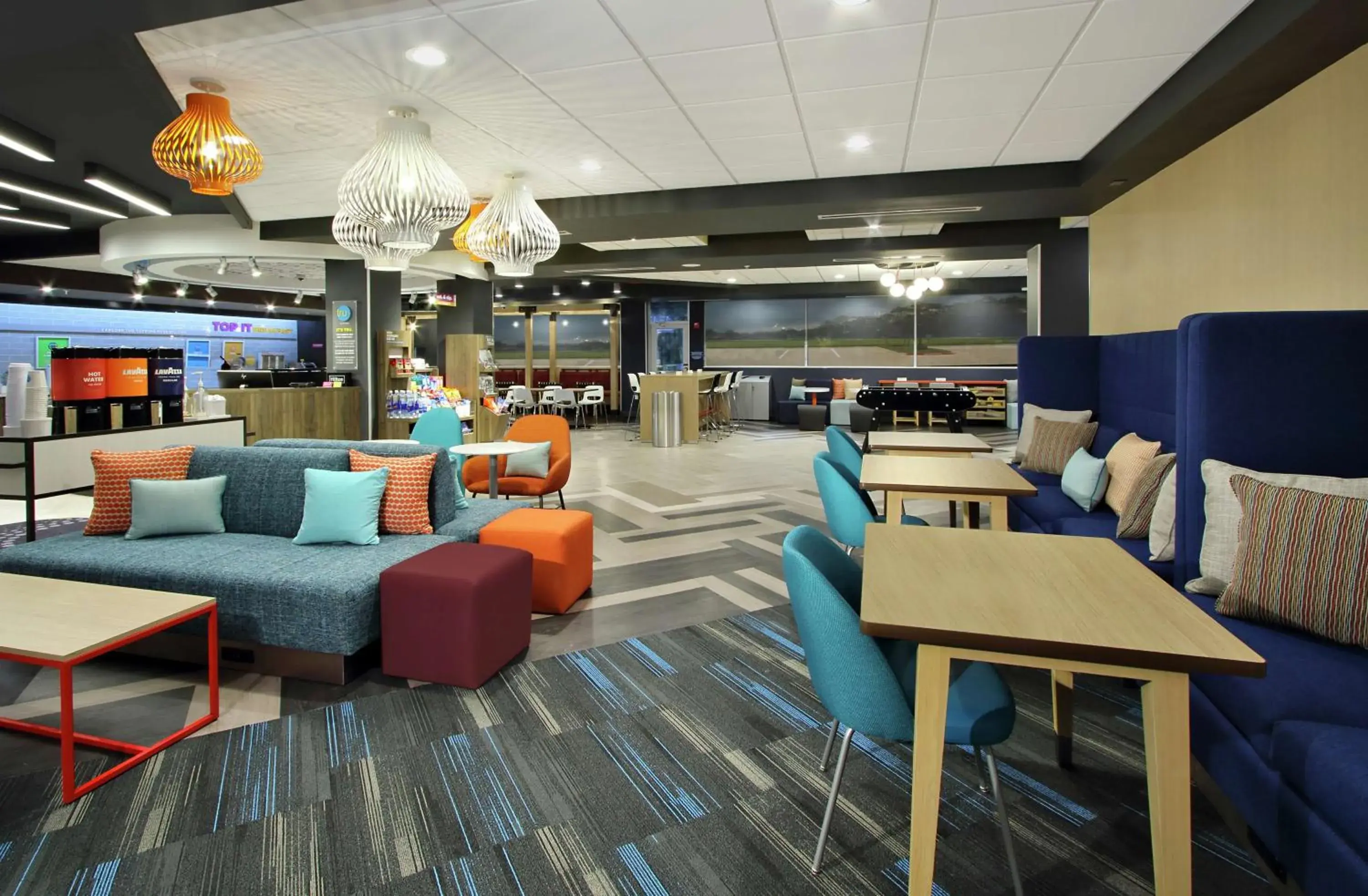 Lobby or reception in Tru by Hilton Bryan College Station Lobby or reception in Tru by Hilton Bryan College Station