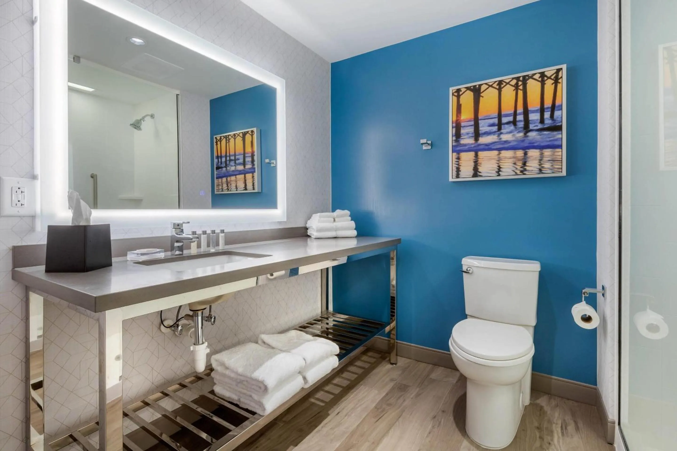 Bedroom in Cambria Hotel Charleston Riverview