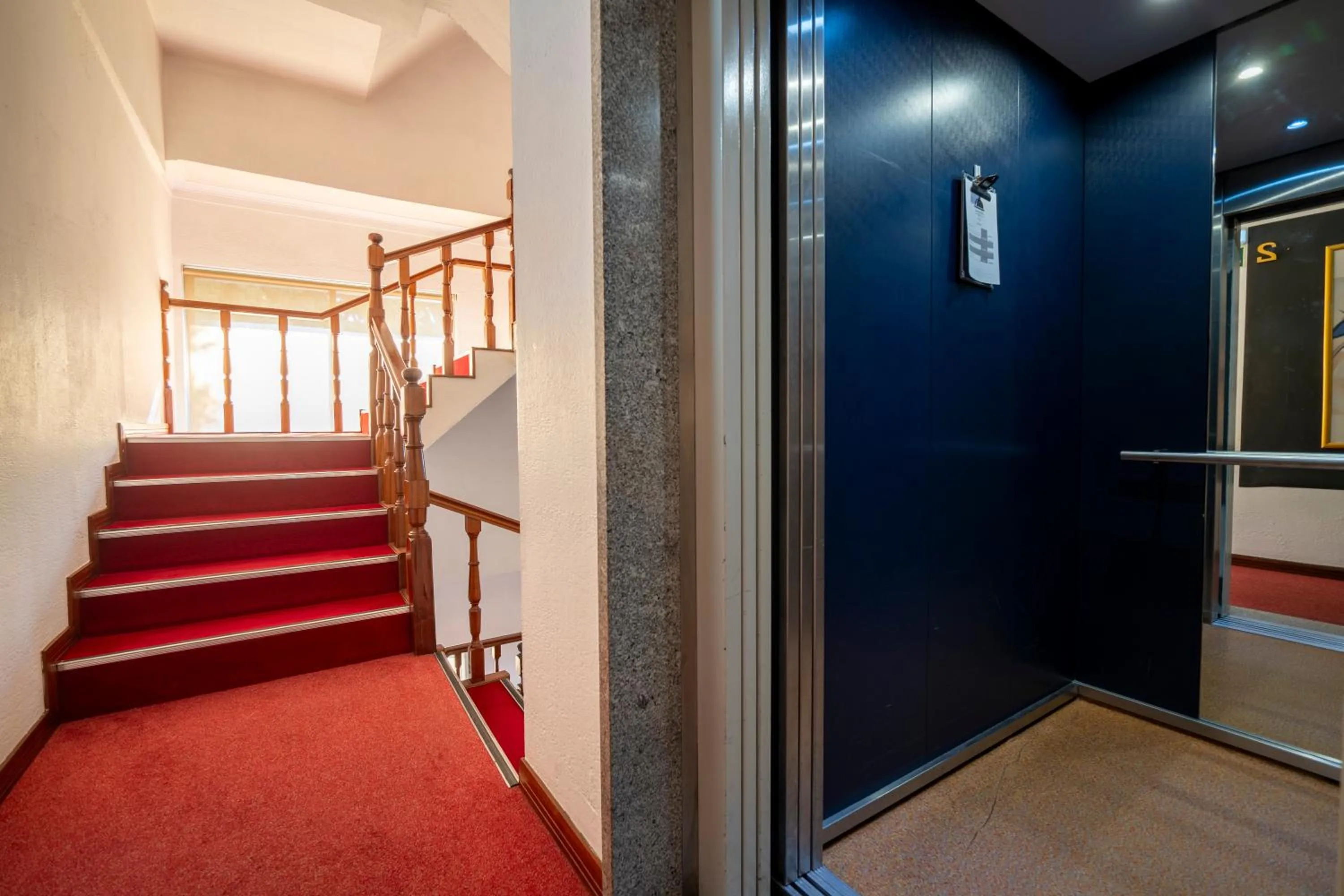 elevator in Hotel Onix