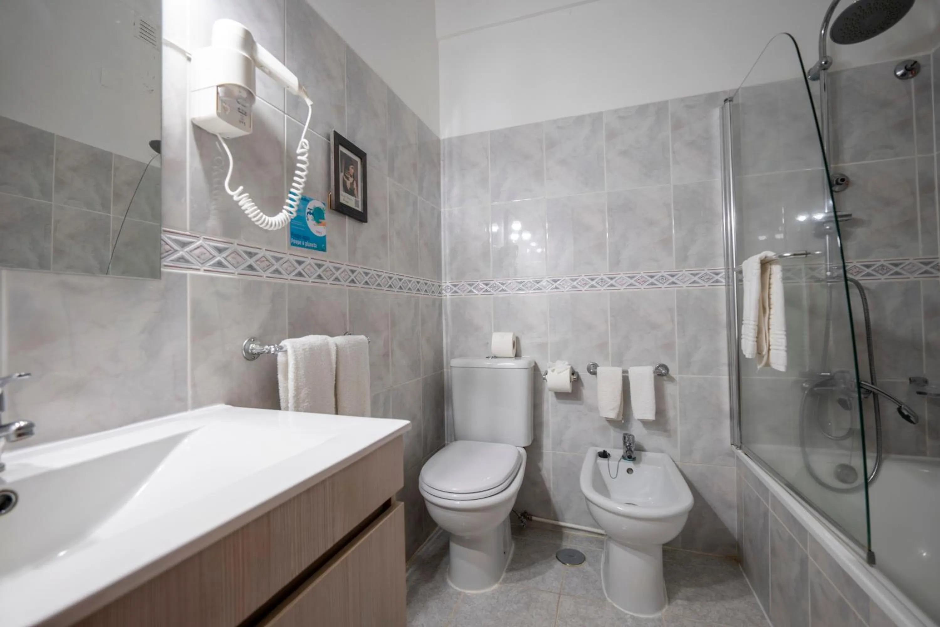 Bathroom in Hotel Onix