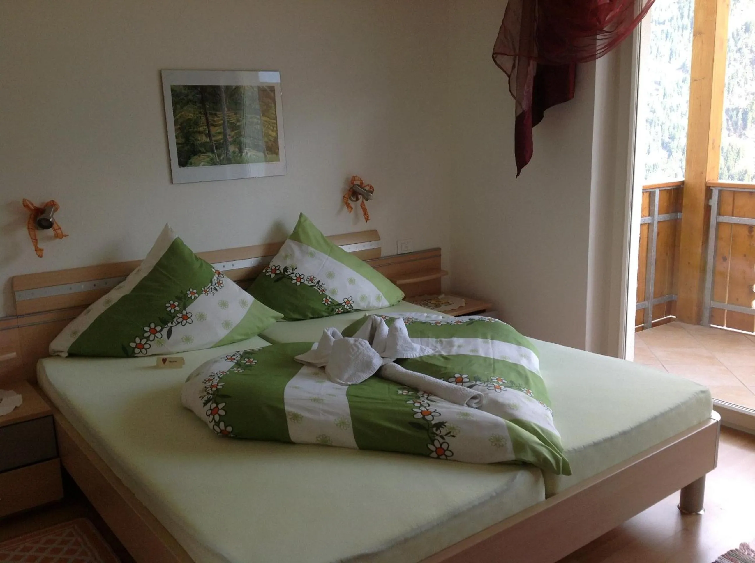 Bedroom, Bed in Gasthaus Jaufenblick