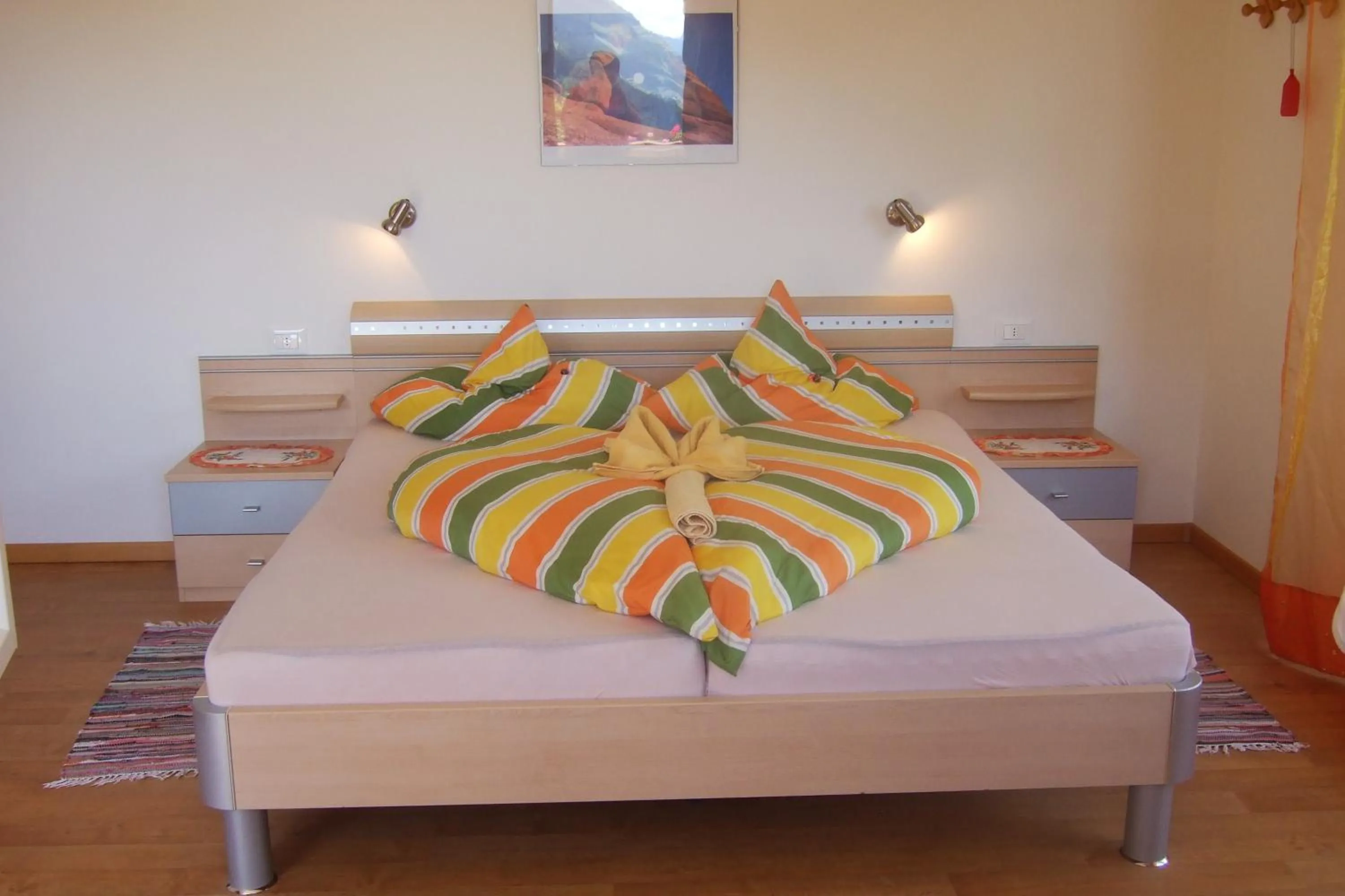 Bedroom, Bed in Gasthaus Jaufenblick