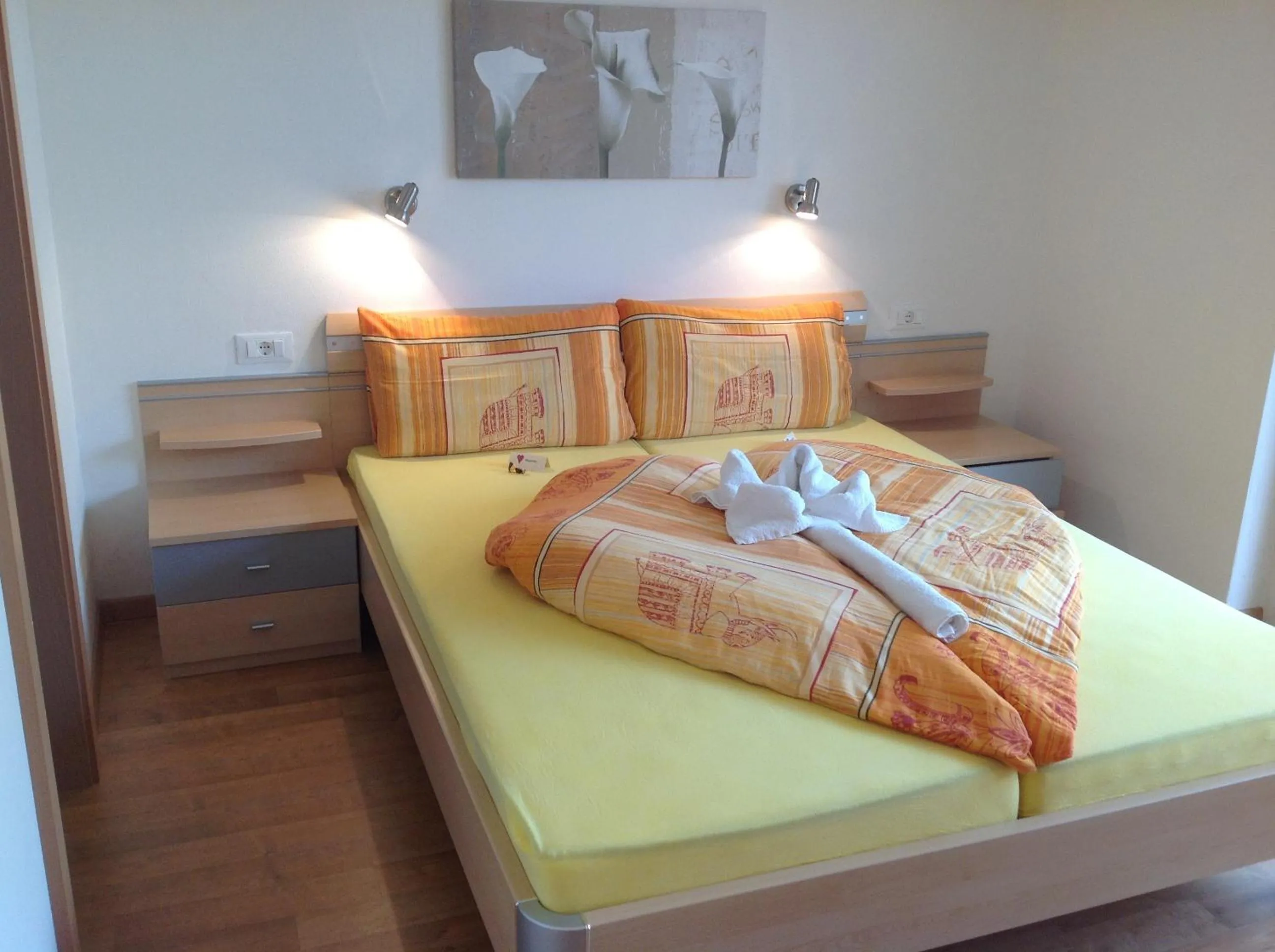 Bedroom, Bed in Gasthaus Jaufenblick