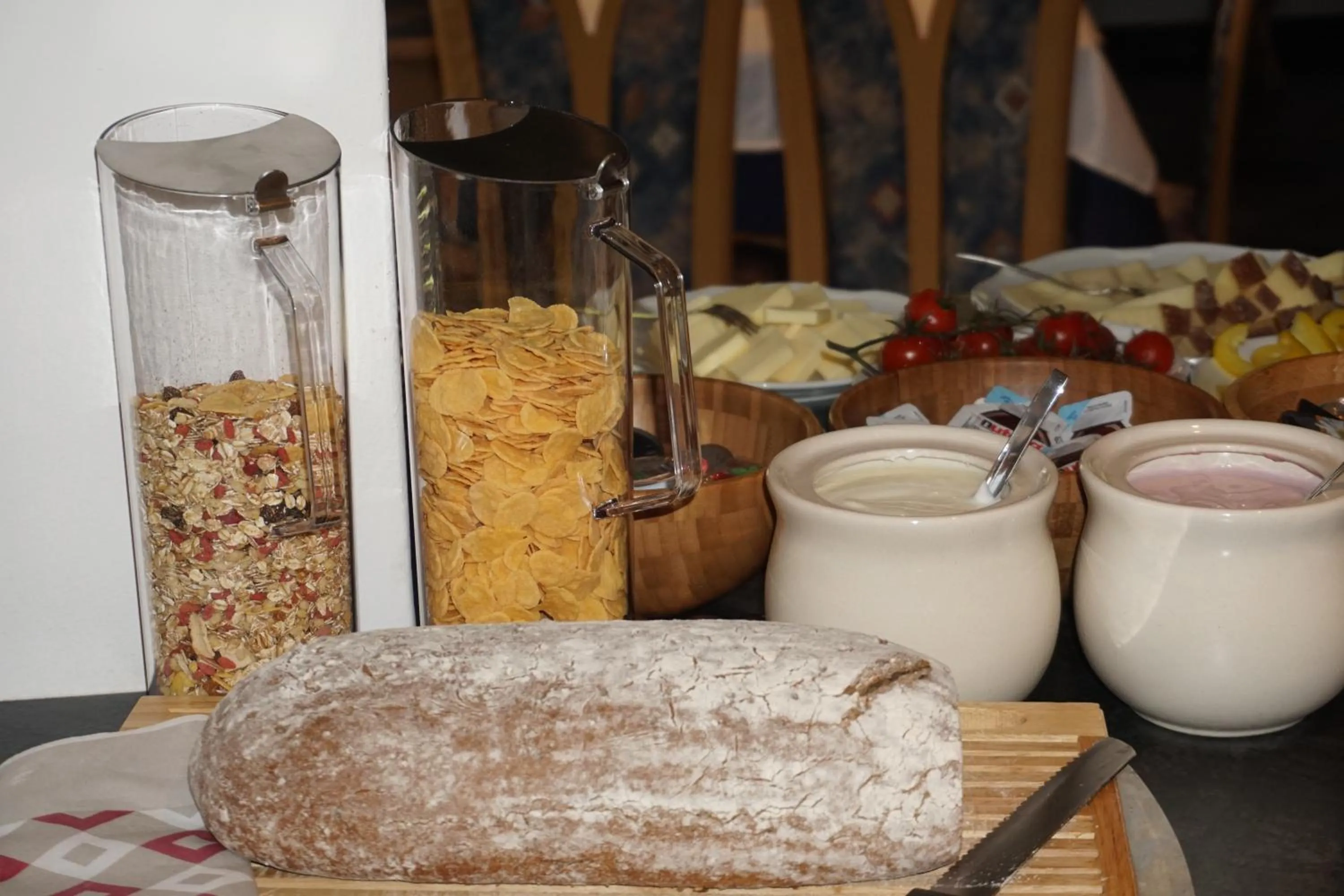 Buffet breakfast in Gasthaus Jaufenblick