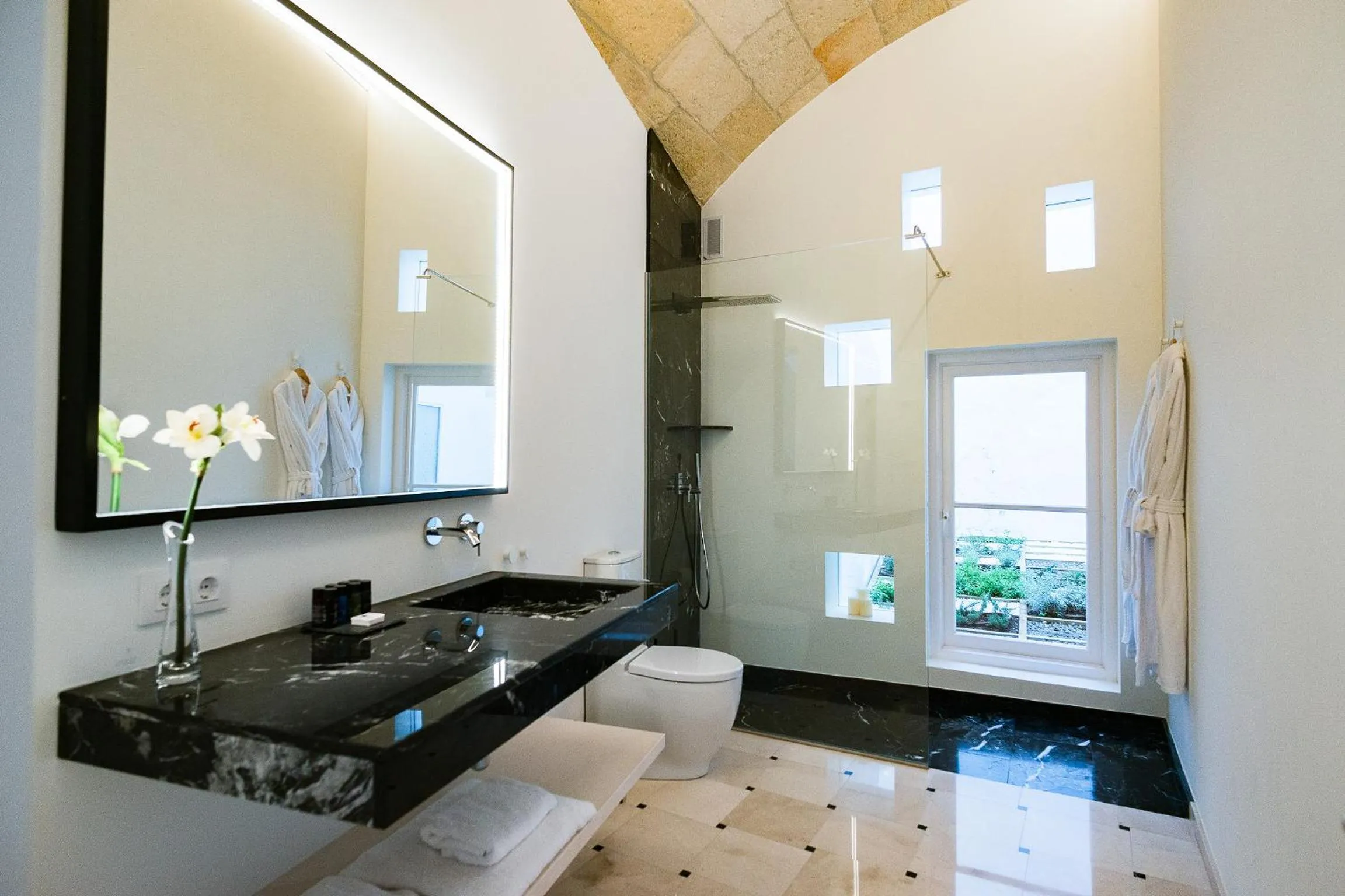 Bathroom in Divina Suites Hotel Boutique - Adults only