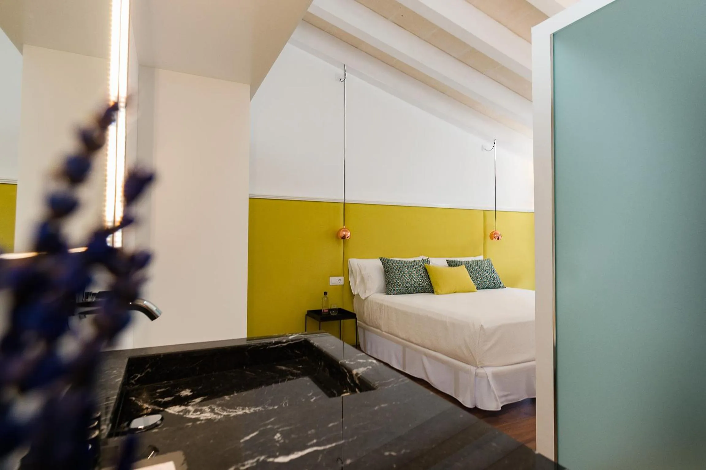 Bedroom, Bed in Divina Suites Hotel Boutique - Adults only
