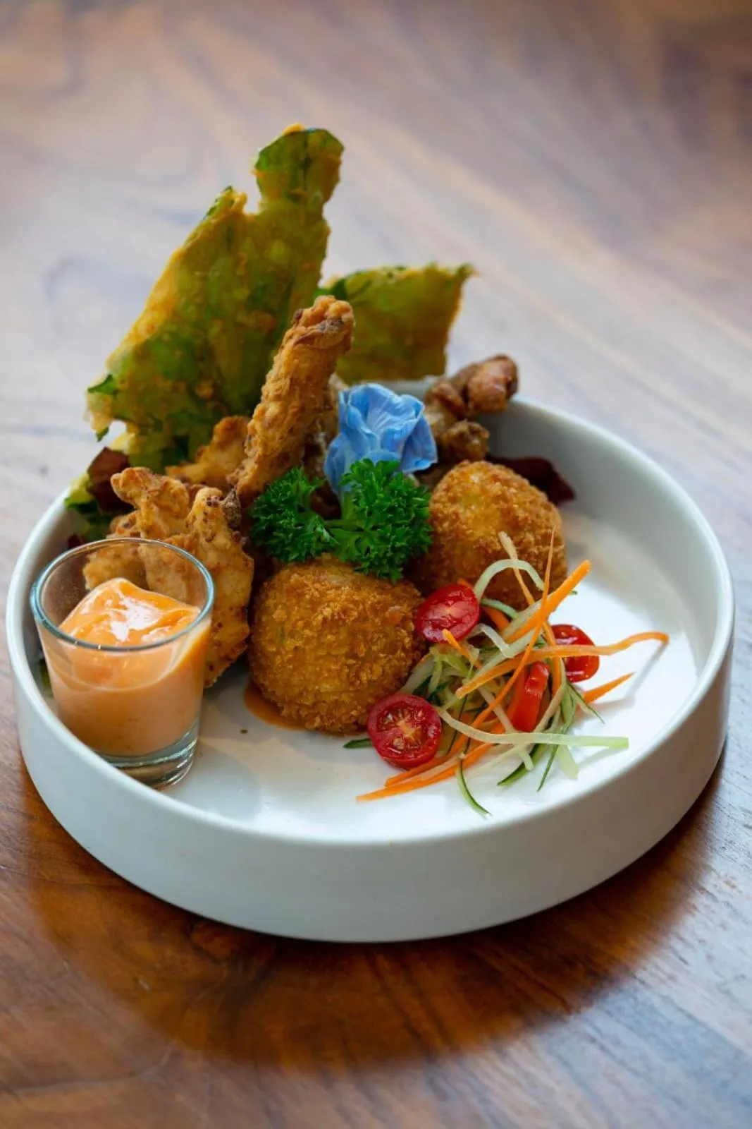 Food and drinks in The Kemilau Hotel & Villa Canggu Bali