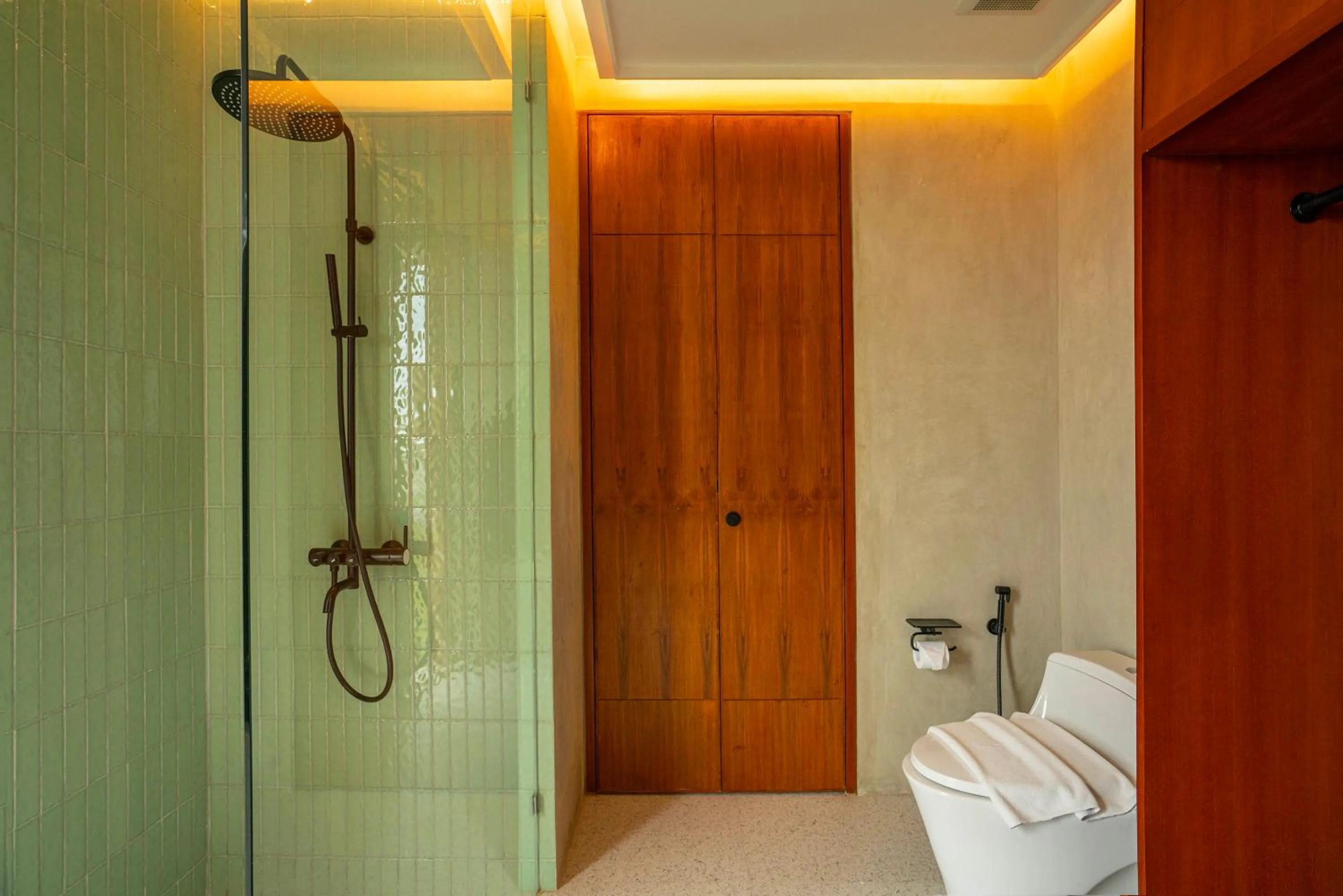 Toilet in The Kemilau Hotel & Villa Canggu Bali