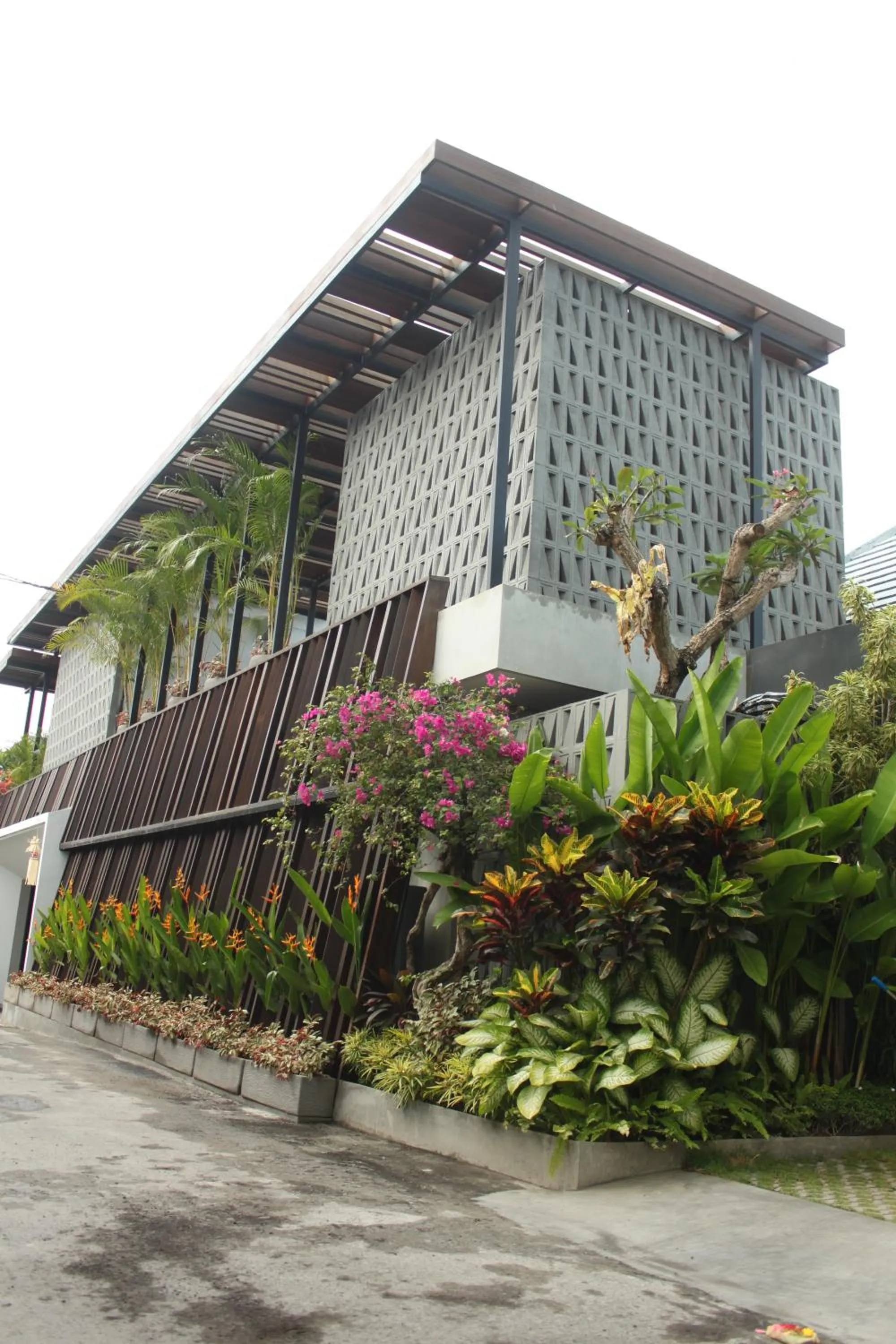 Facade/entrance in The Kemilau Hotel & Villa Canggu Bali