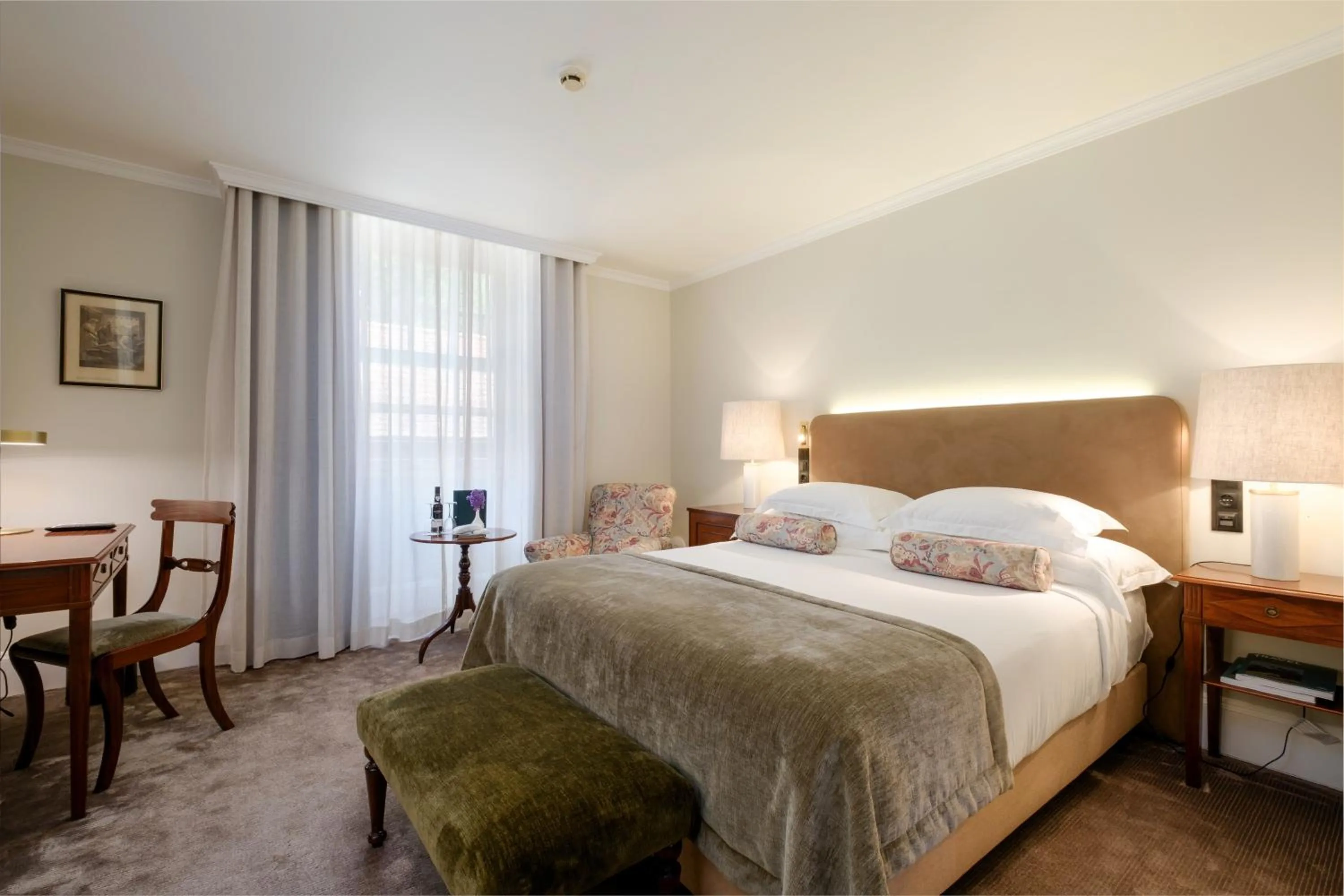 Bedroom, Bed in Casa Velha do Palheiro Relais & Chateaux