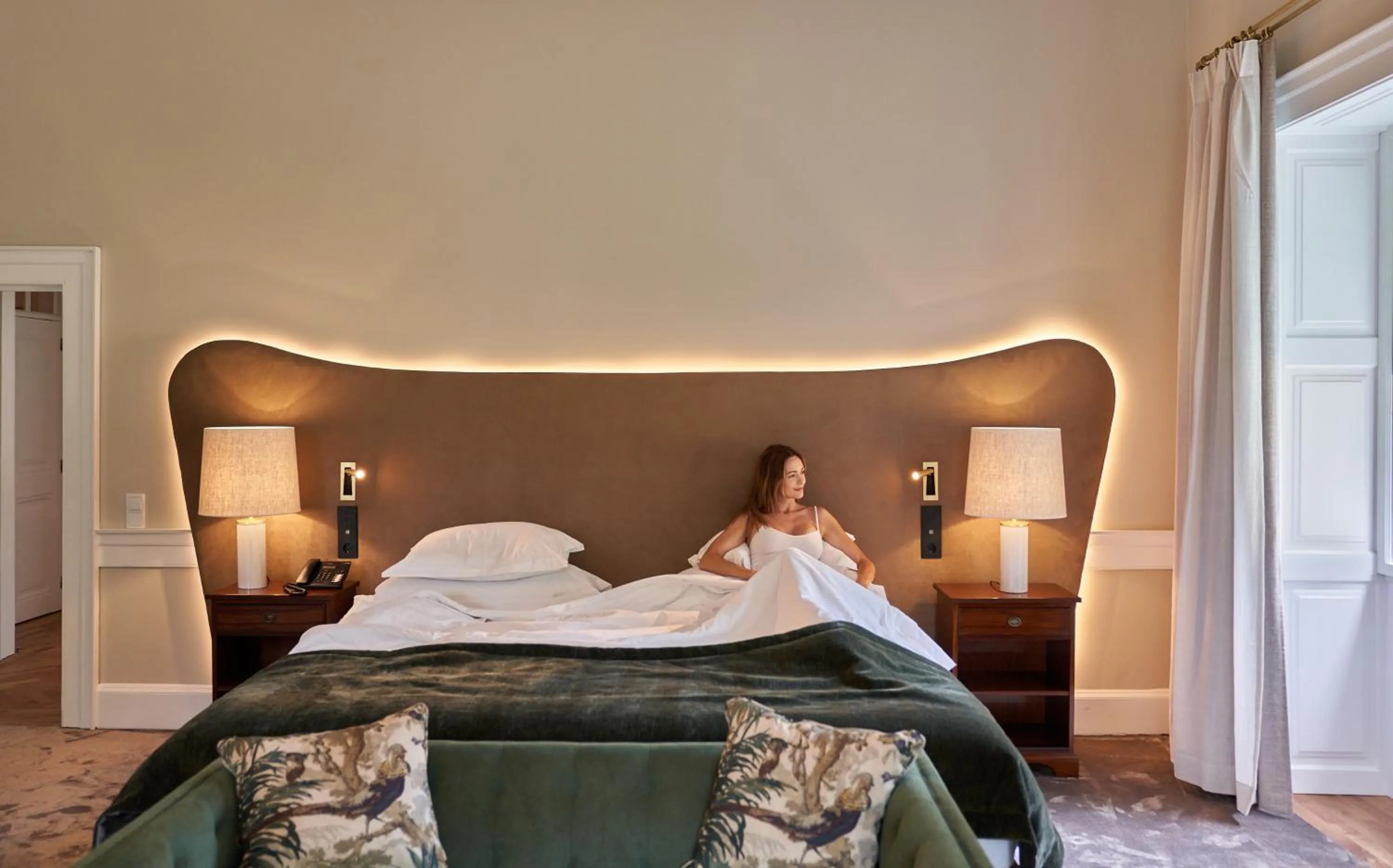 Bedroom, Bed in Casa Velha do Palheiro Relais & Chateaux