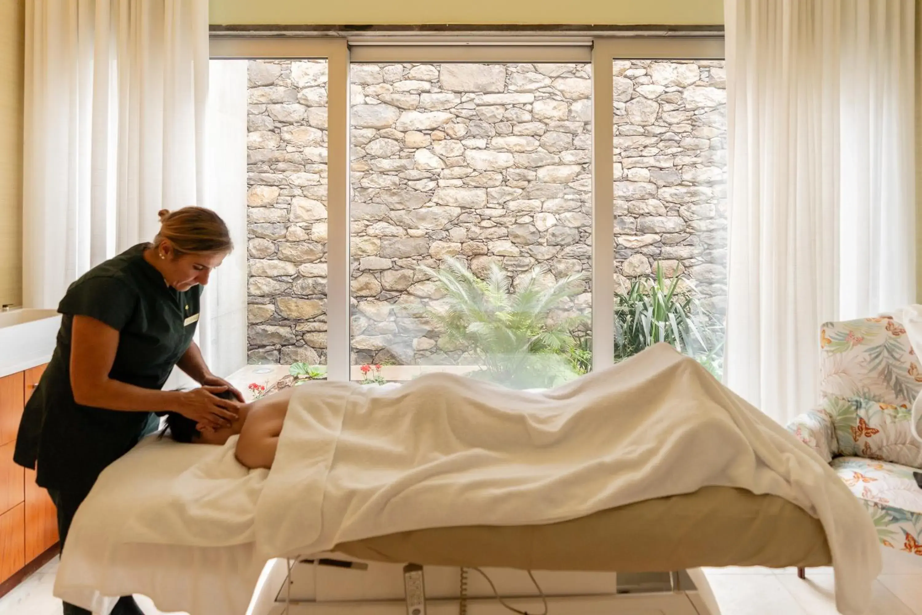 Spa and wellness centre/facilities in Casa Velha do Palheiro Relais & Chateaux Spa and wellness centre/facilities in Casa Velha do Palheiro Relais & Chateaux