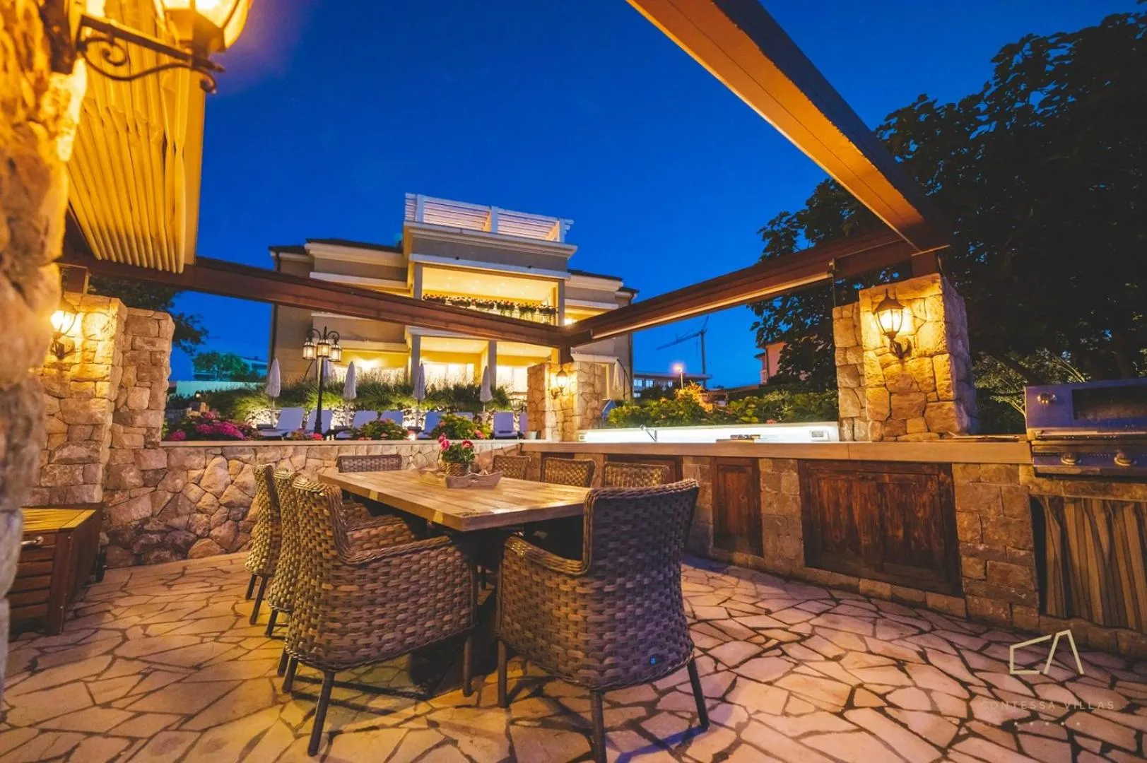 BBQ facilities in Luxury Apartments Villa Luce