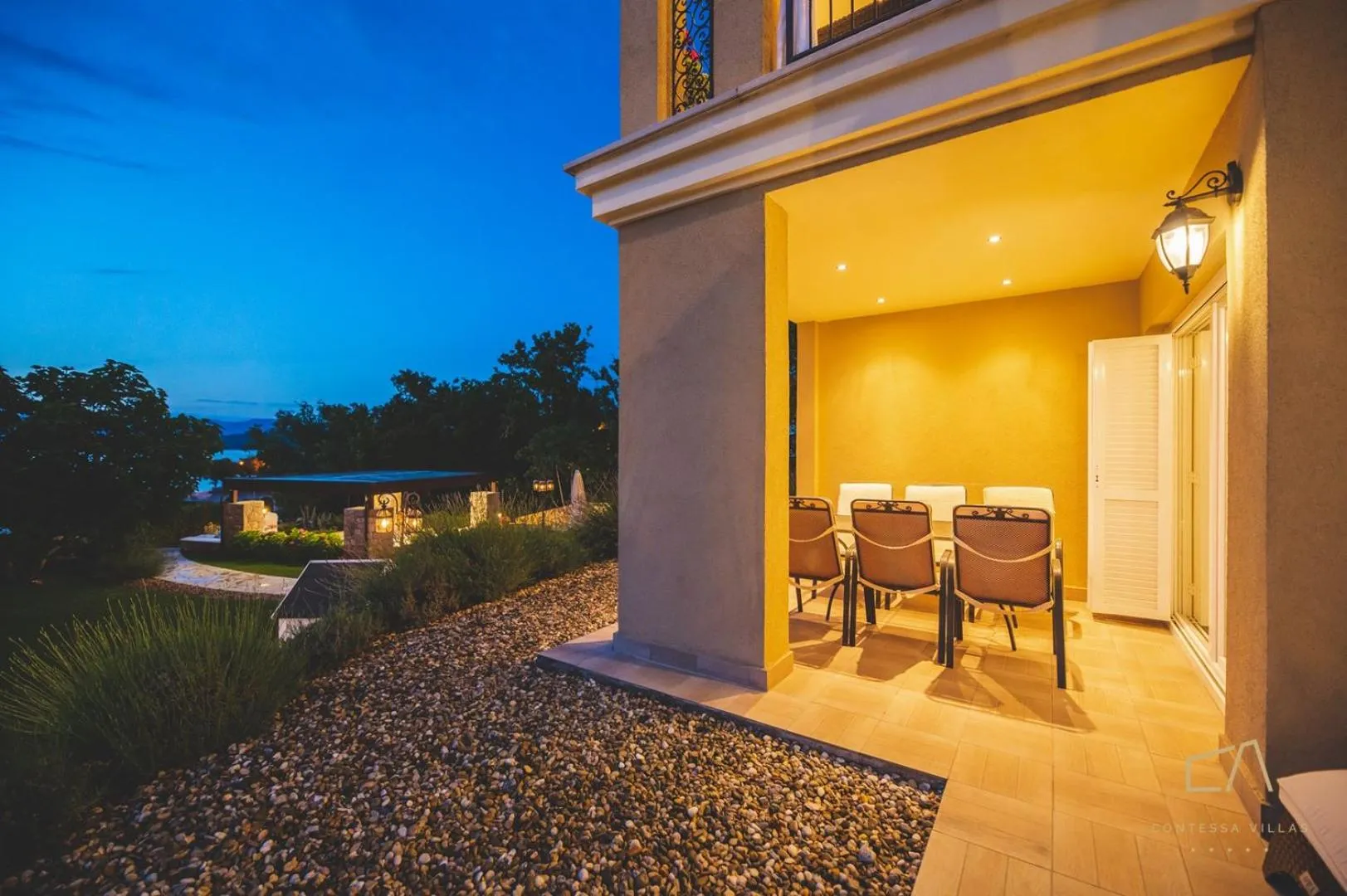 Garden in Luxury Apartments Villa Luce