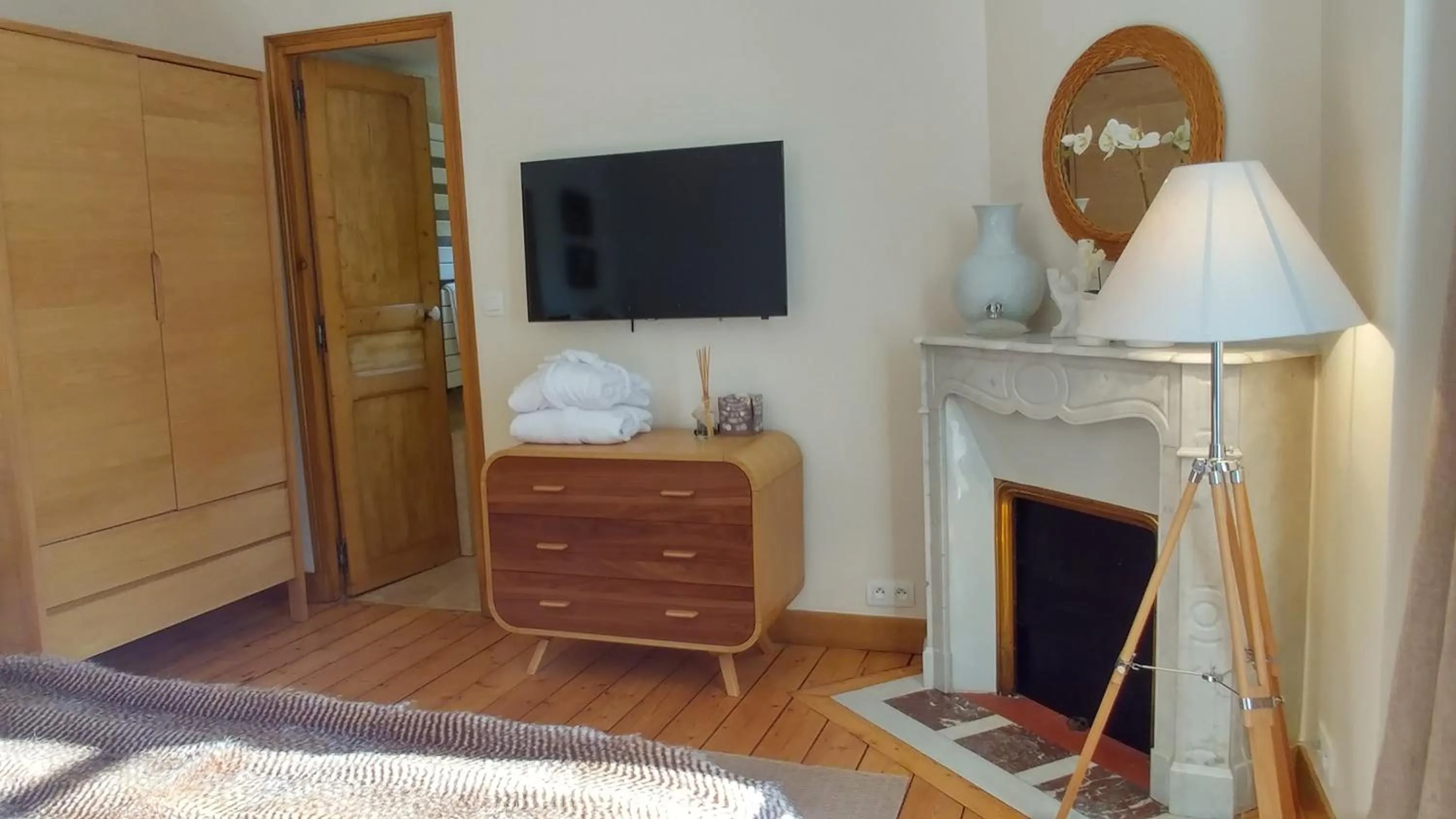 Photo of the whole room in La Closerie