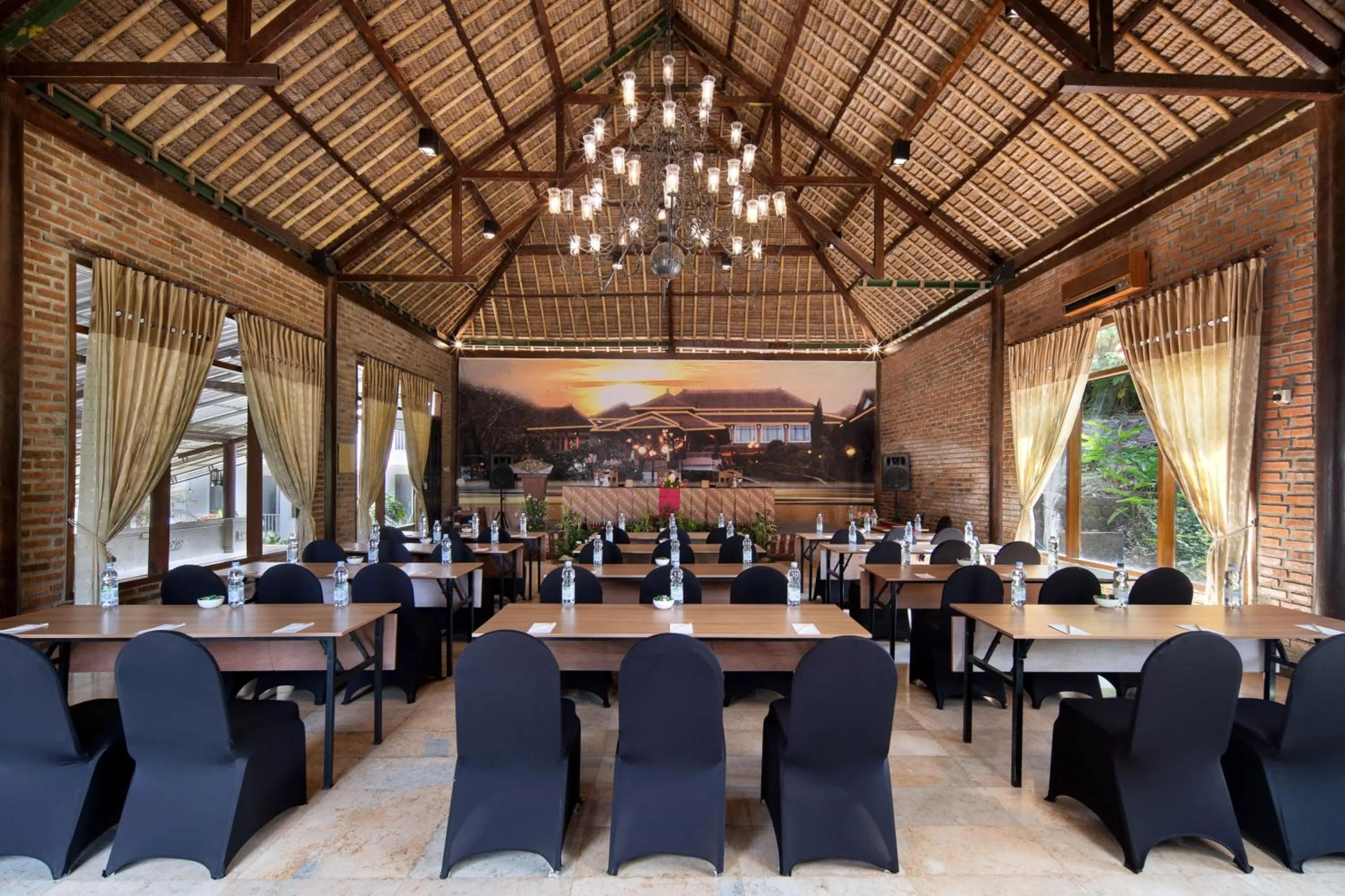 Meeting/conference room in Royal Hotel and Villas Trawas