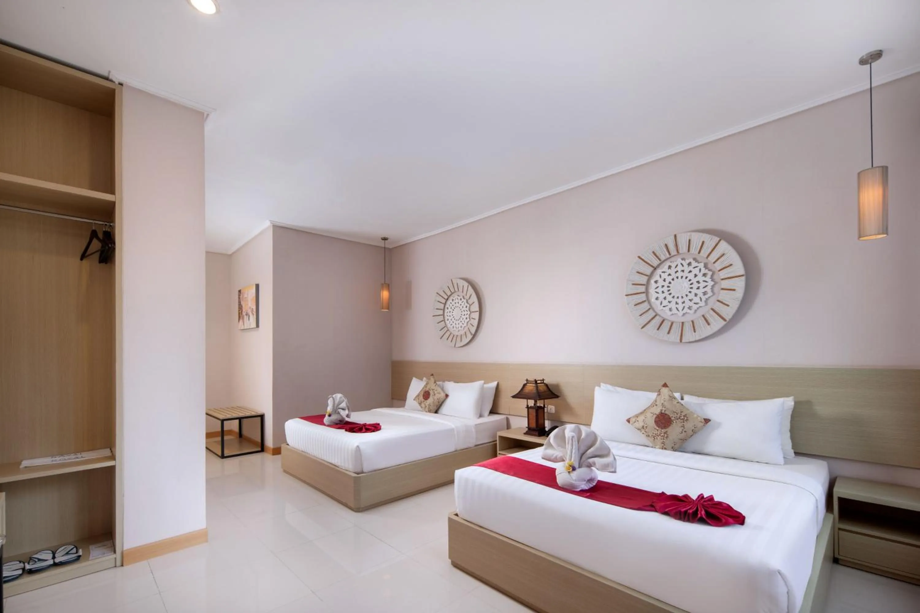 Bedroom, Bed in Royal Hotel and Villas Trawas